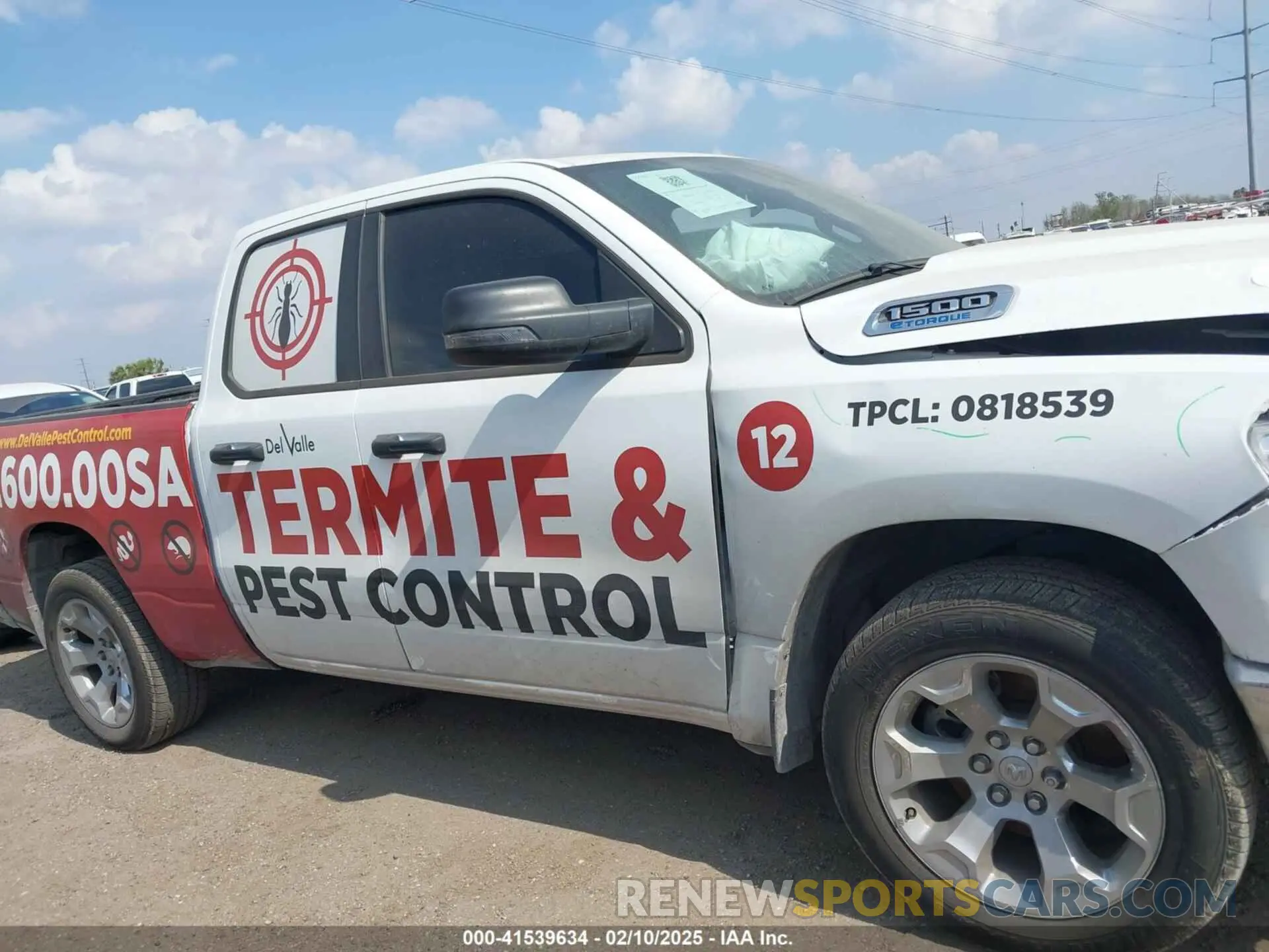 13 Photograph of a damaged car 1C6RREBG8RN122584 RAM 1500 2024