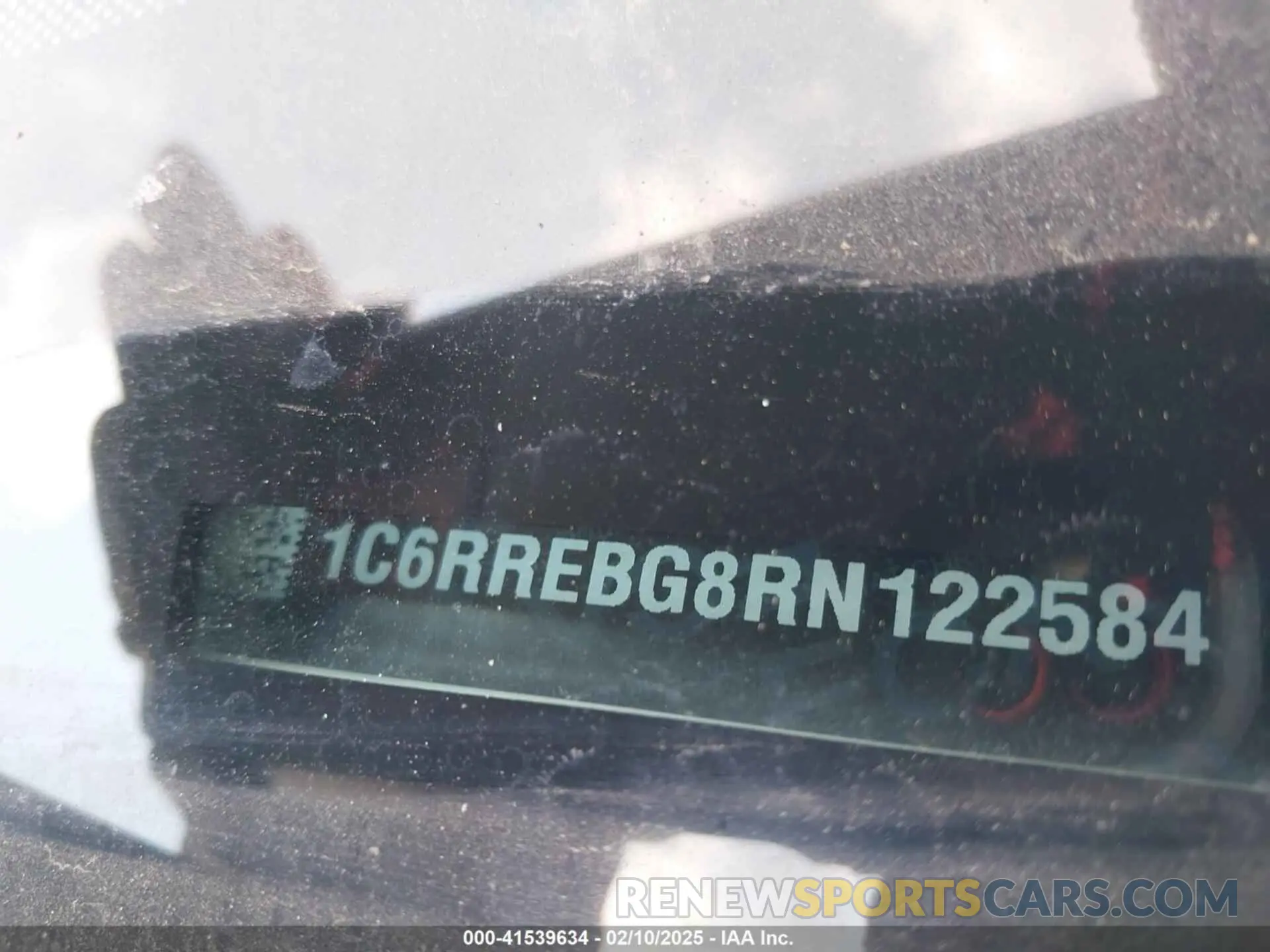 9 Photograph of a damaged car 1C6RREBG8RN122584 RAM 1500 2024