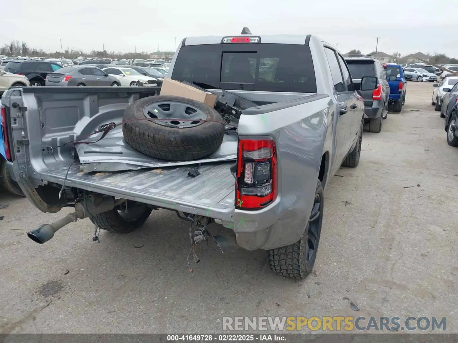 4 Photograph of a damaged car 1C6RREFT0RN146109 RAM 1500 2024