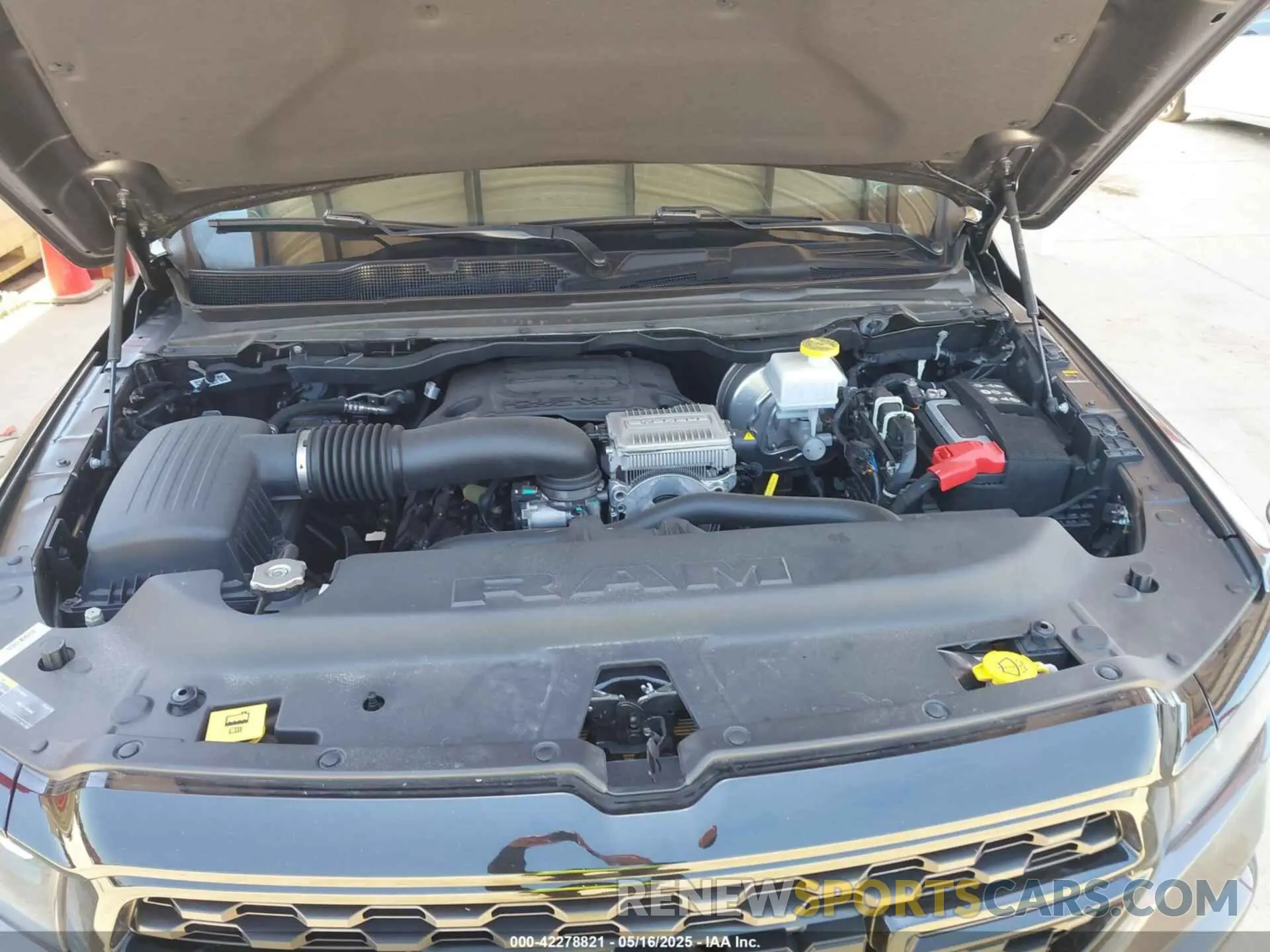 10 Photograph of a damaged car 1C6RREFT2RN134303 RAM 1500 2024
