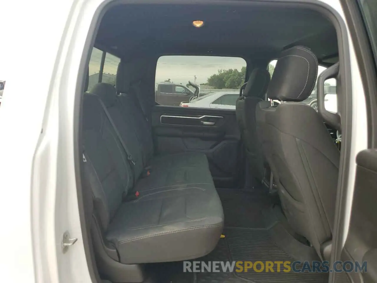 10 Photograph of a damaged car 1C6RREFT6RN111834 RAM 1500 2024