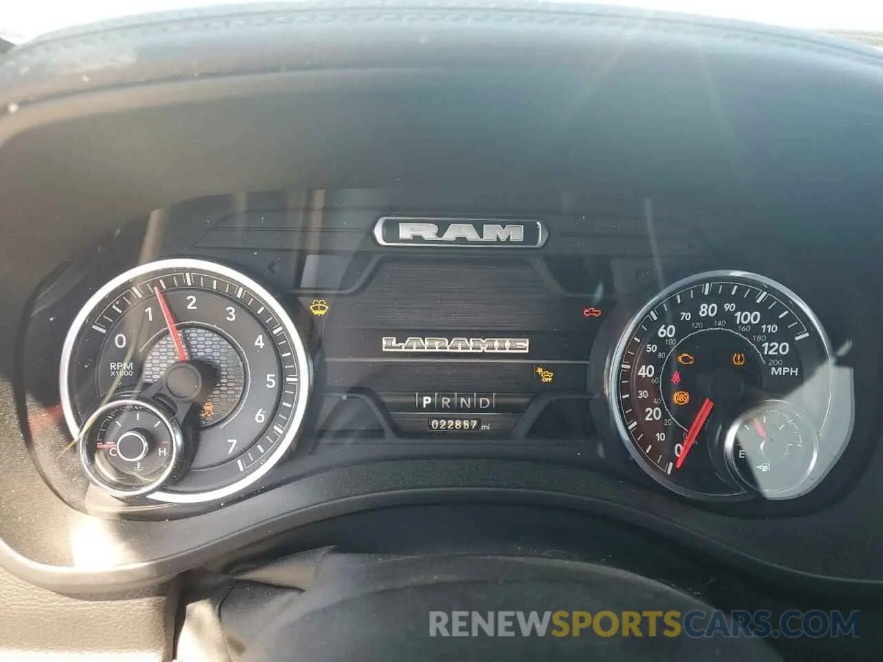 9 Photograph of a damaged car 1C6RREJT3RN205094 RAM 1500 2024