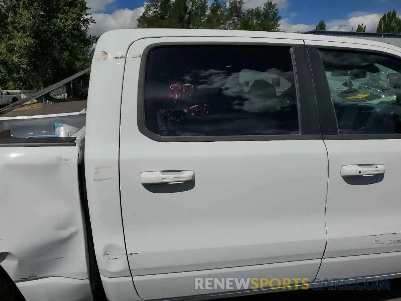 10 Photograph of a damaged car 1C6RREJT7RN205065 RAM 1500 2024