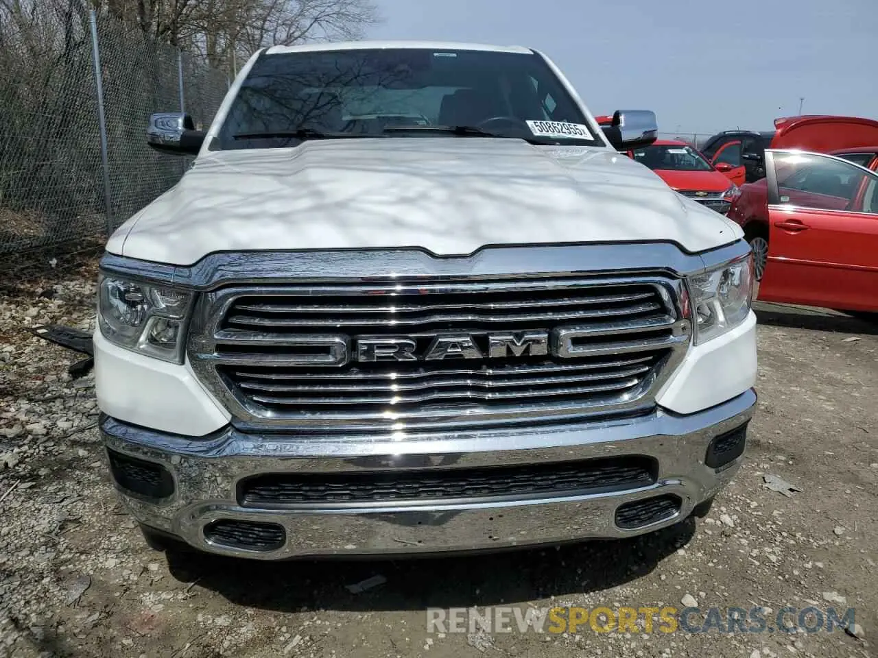 5 Photograph of a damaged car 1C6RREJT8RN205396 RAM 1500 2024