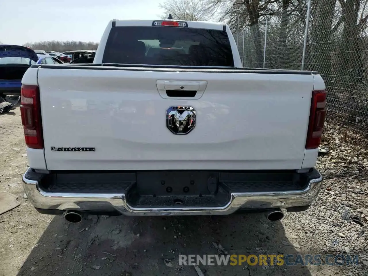 6 Photograph of a damaged car 1C6RREJT8RN205396 RAM 1500 2024