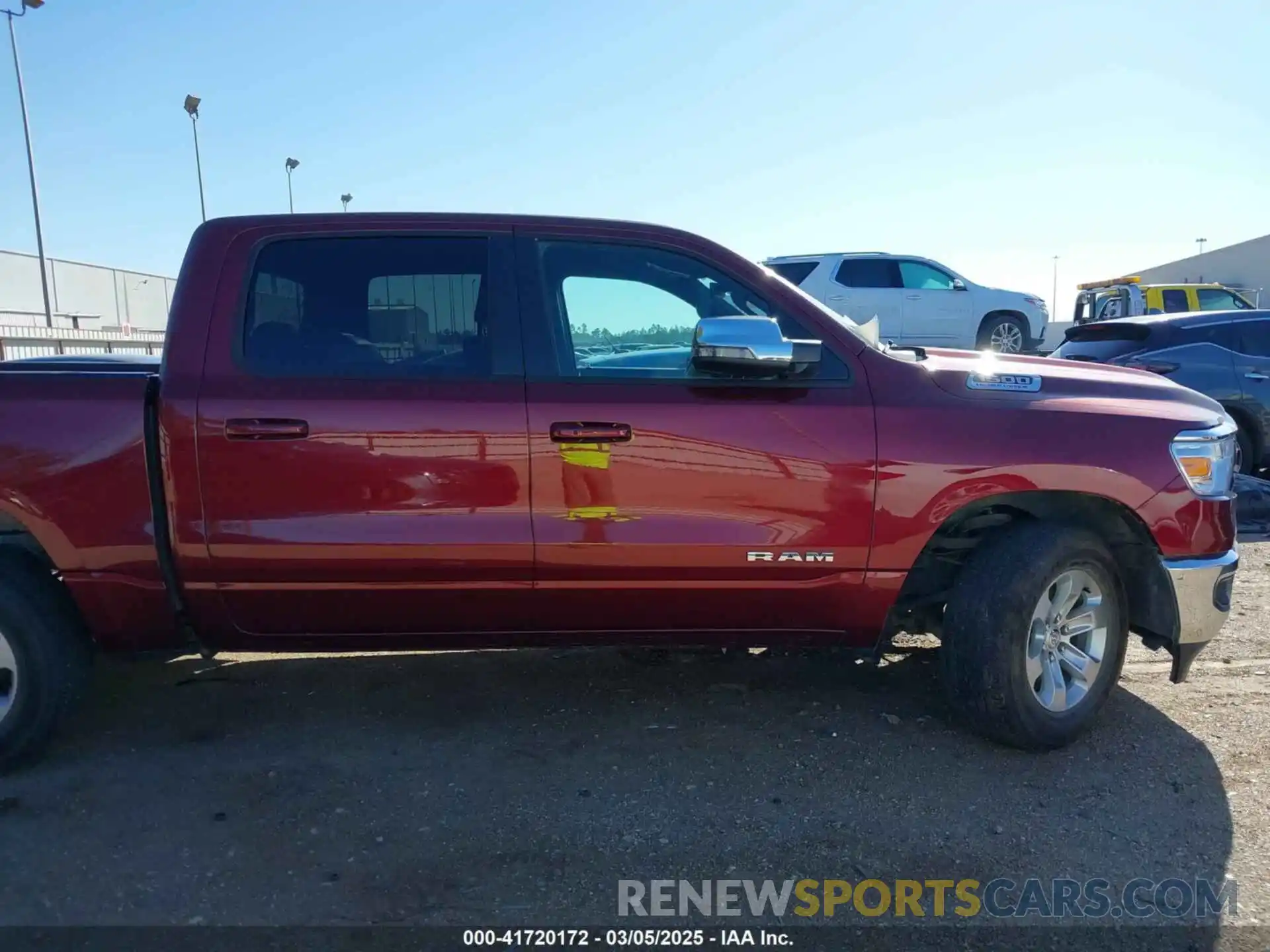 13 Photograph of a damaged car 1C6RREJT8RN220786 RAM 1500 2024