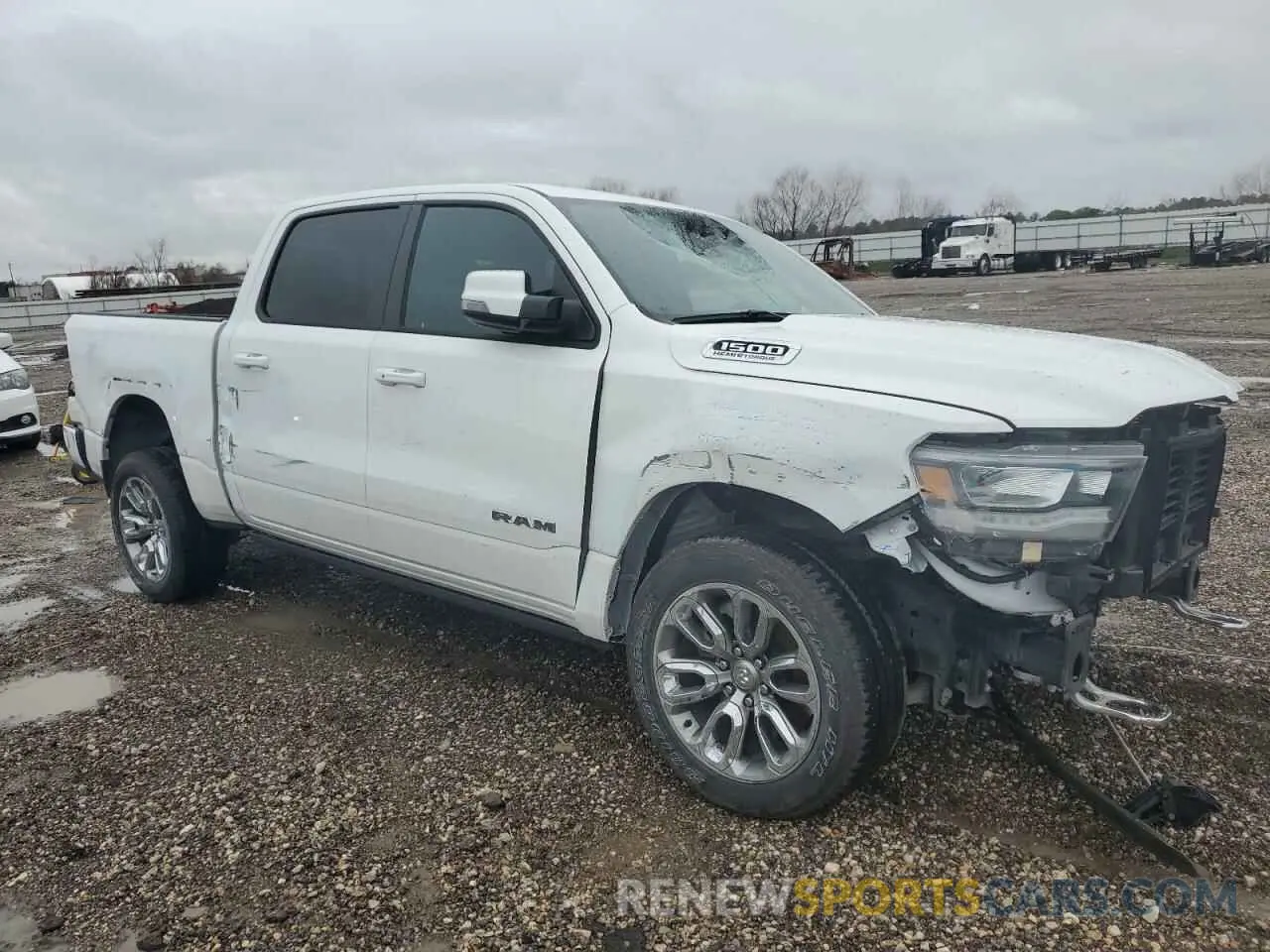 4 Photograph of a damaged car 1C6RREJTXRN122648 RAM 1500 2024