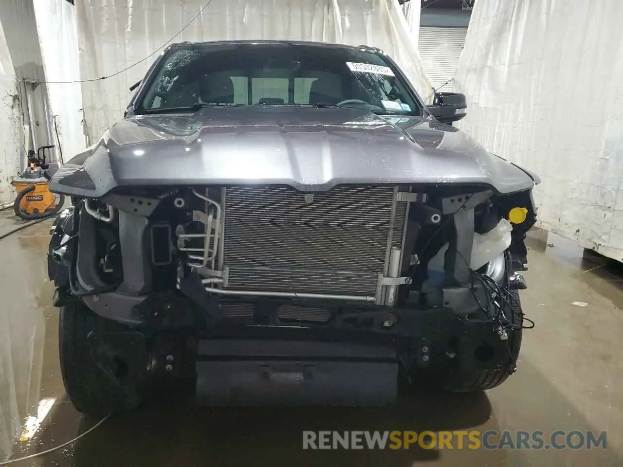 5 Photograph of a damaged car 1C6RRFBG5RN156763 RAM 1500 2024