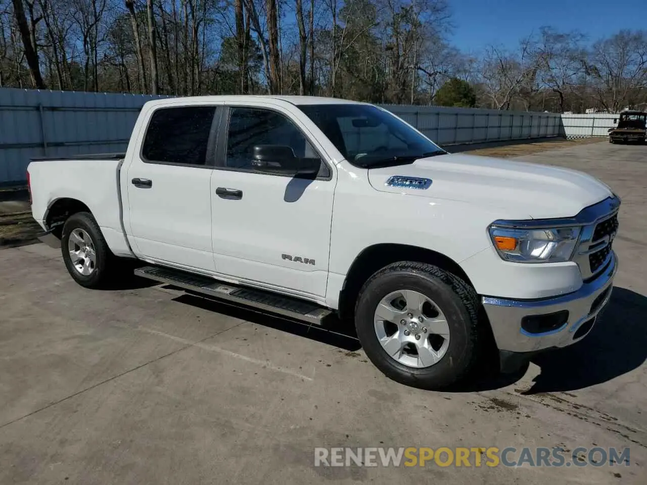 4 Photograph of a damaged car 1C6RRFFG0RN137760 RAM 1500 2024