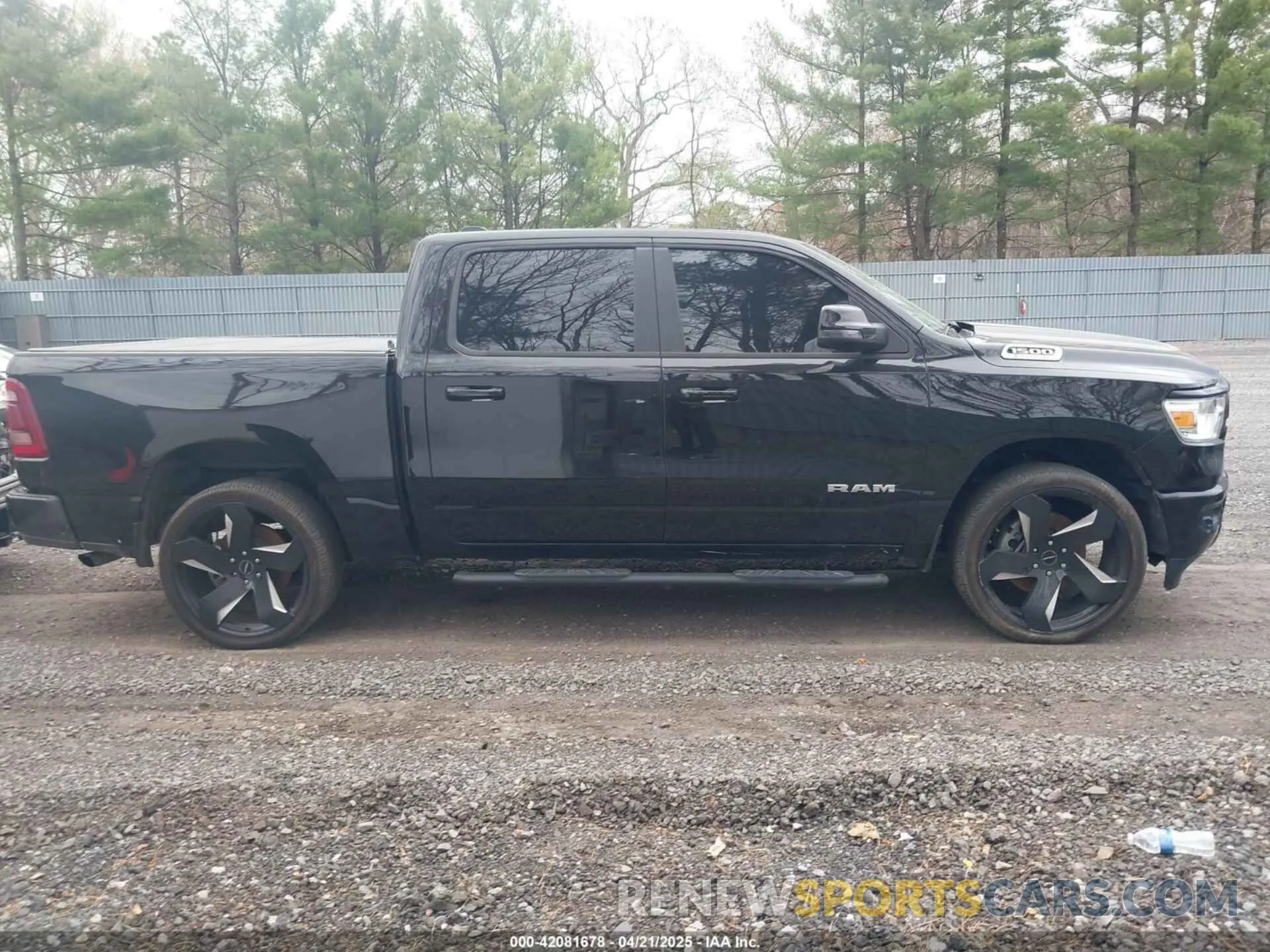 13 Photograph of a damaged car 1C6RRFFG2RN201958 RAM 1500 2024