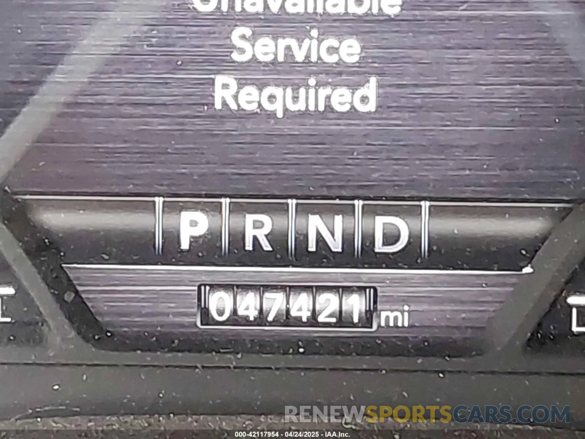 15 Photograph of a damaged car 1C6RRFFG6RN230332 RAM 1500 2024