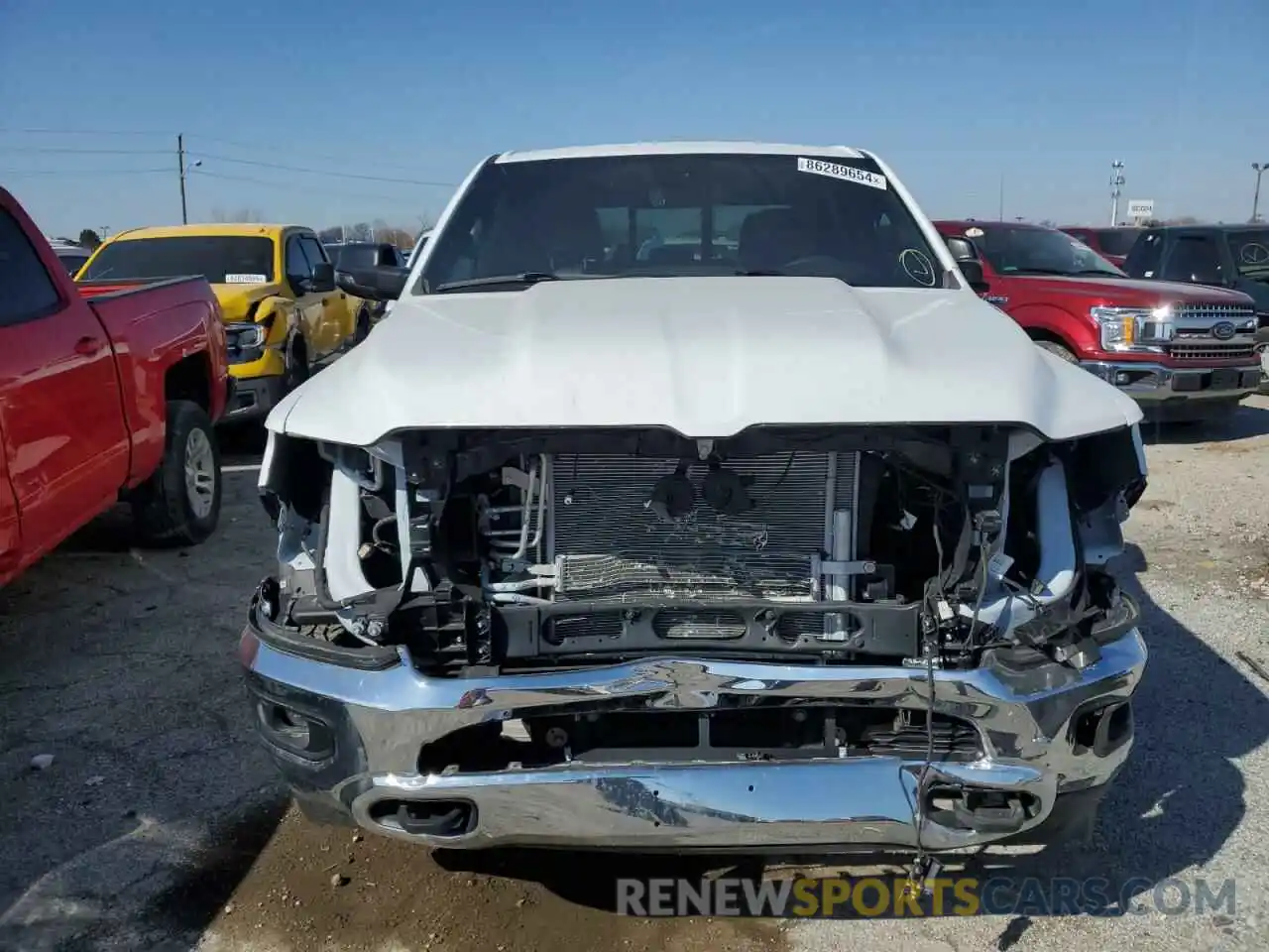 5 Photograph of a damaged car 1C6RRFFG8RN205965 RAM 1500 2024