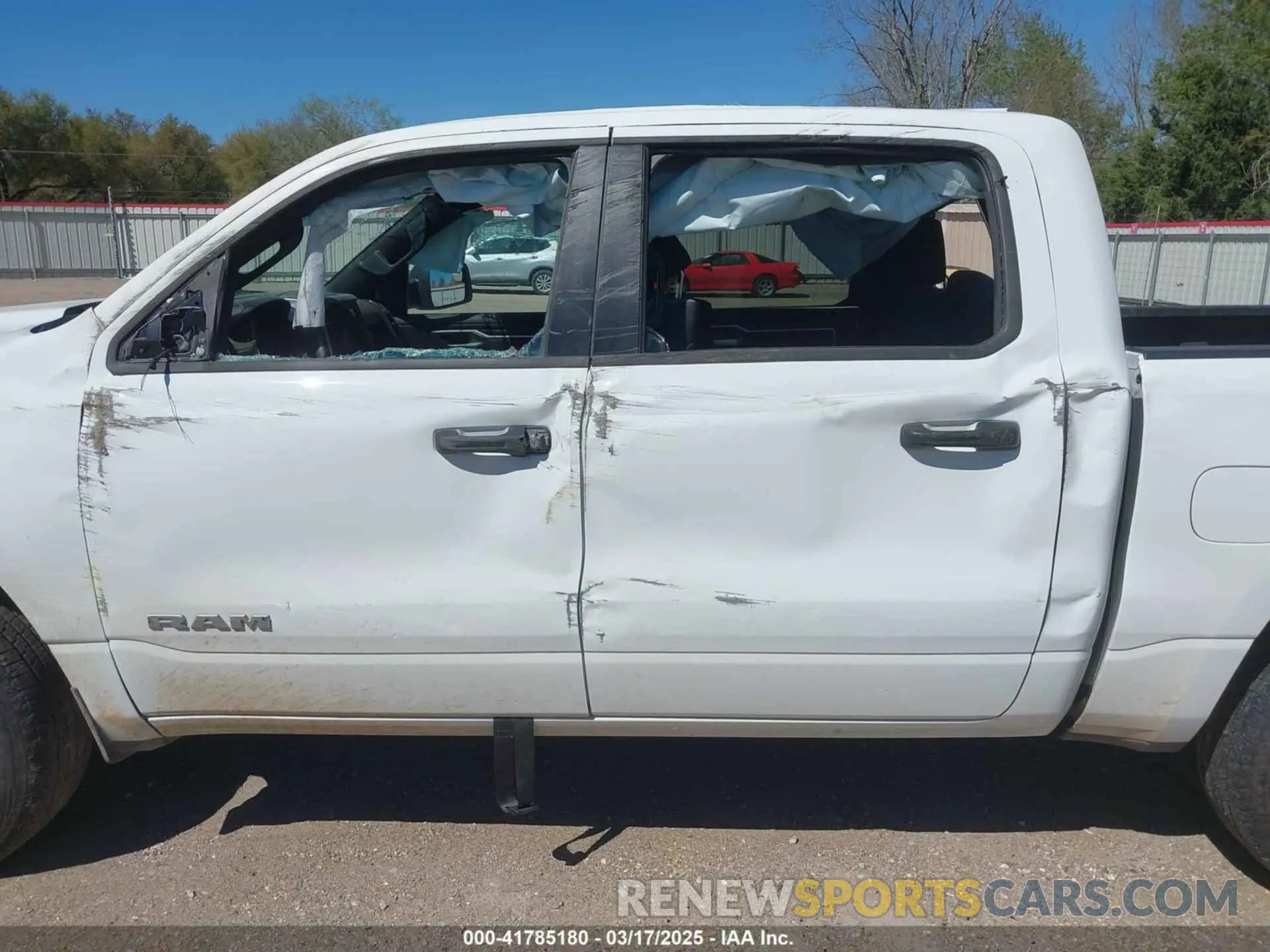 15 Photograph of a damaged car 1C6RRFFG9RN110878 RAM 1500 2024