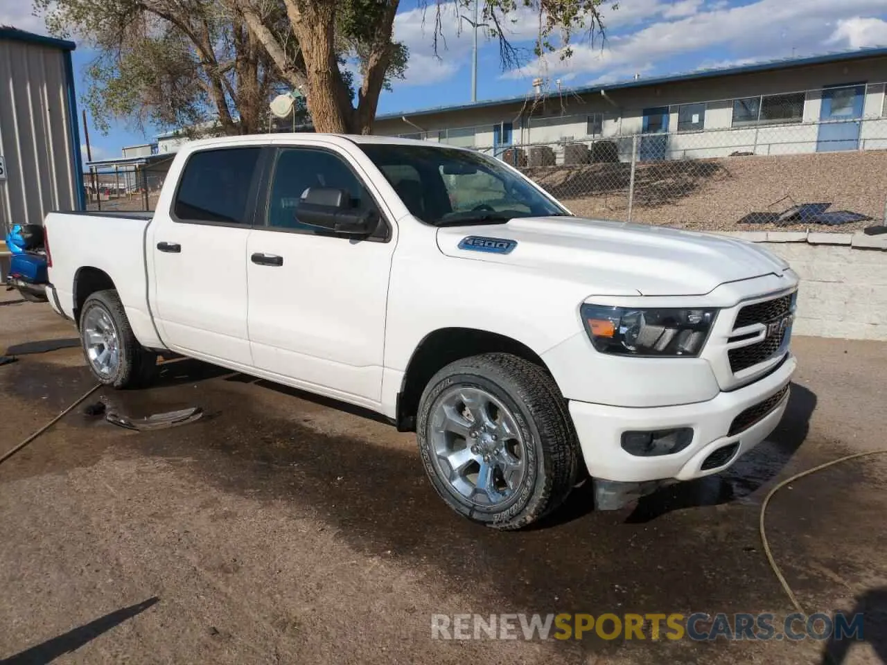 4 Photograph of a damaged car 1C6RRFGG3RN145463 RAM 1500 2024