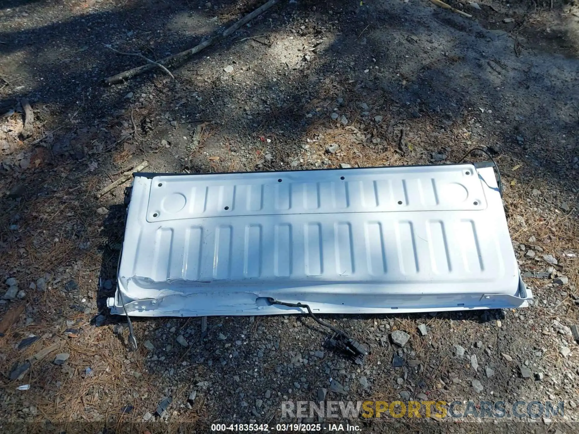 12 Photograph of a damaged car 1C6SRFFT0RN150670 RAM 1500 2024