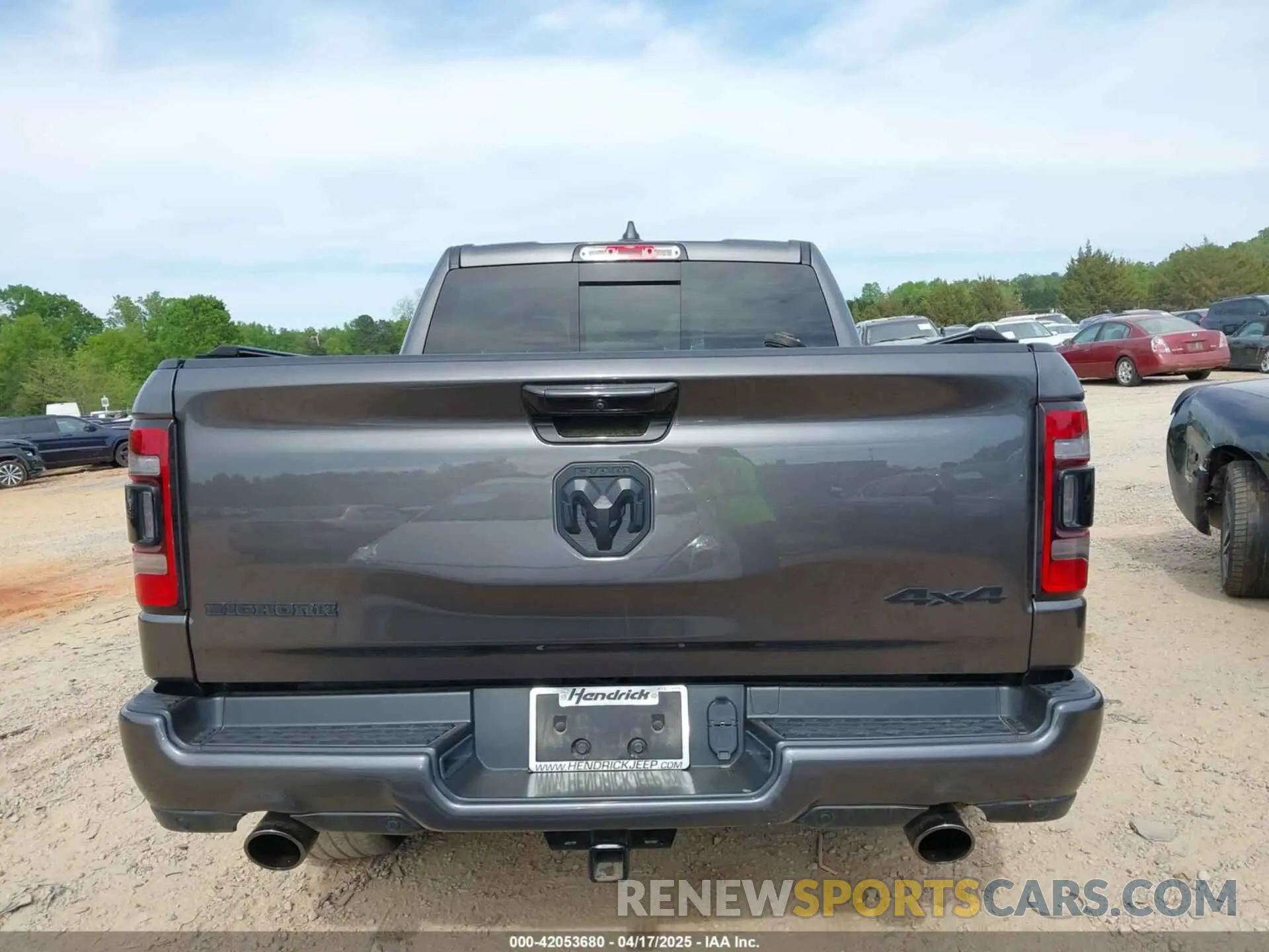 16 Photograph of a damaged car 1C6SRFFT1RN125616 RAM 1500 2024