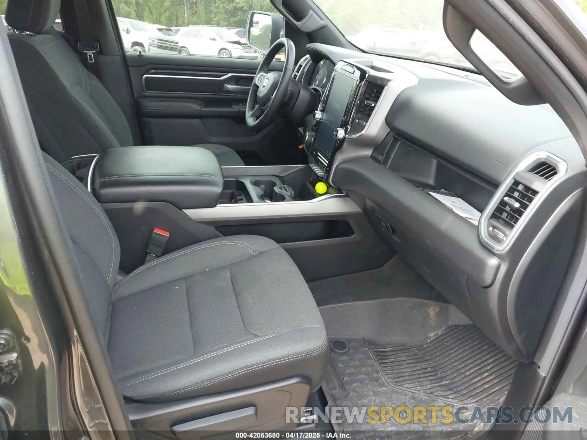 5 Photograph of a damaged car 1C6SRFFT1RN125616 RAM 1500 2024