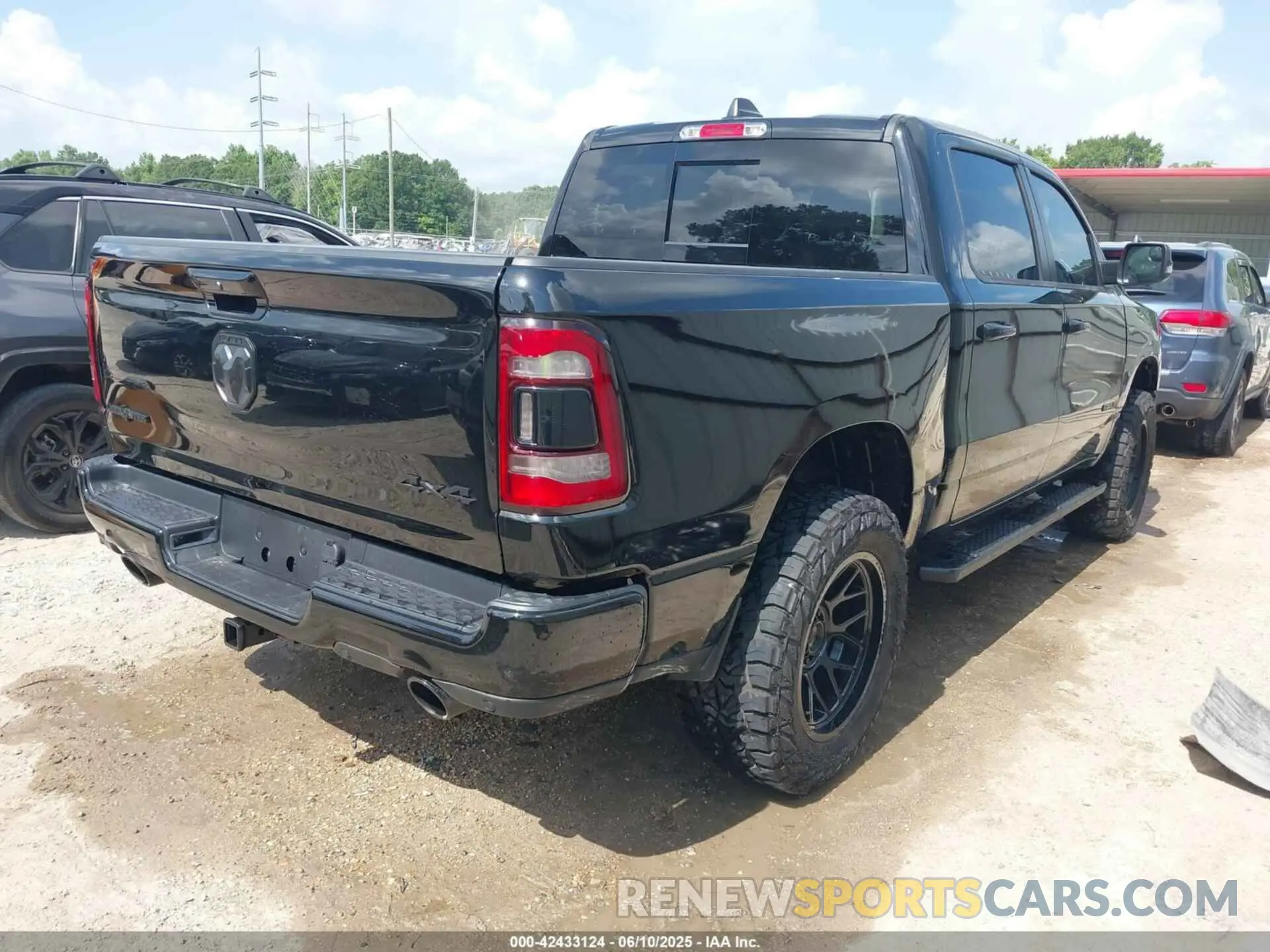 4 Photograph of a damaged car 1C6SRFFT7RN206975 RAM 1500 2024
