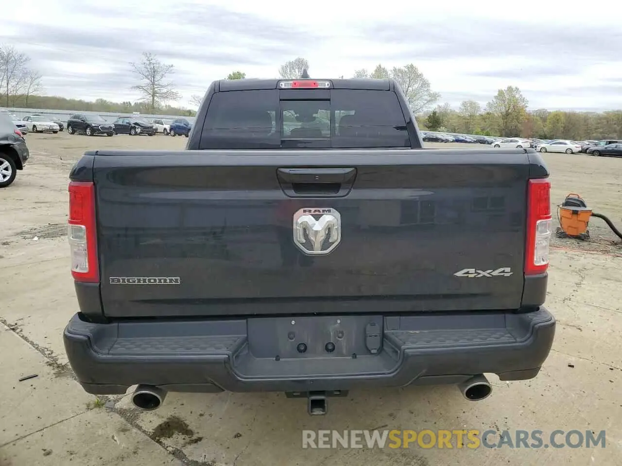 6 Photograph of a damaged car 1C6SRFFTXRN125064 RAM 1500 2024