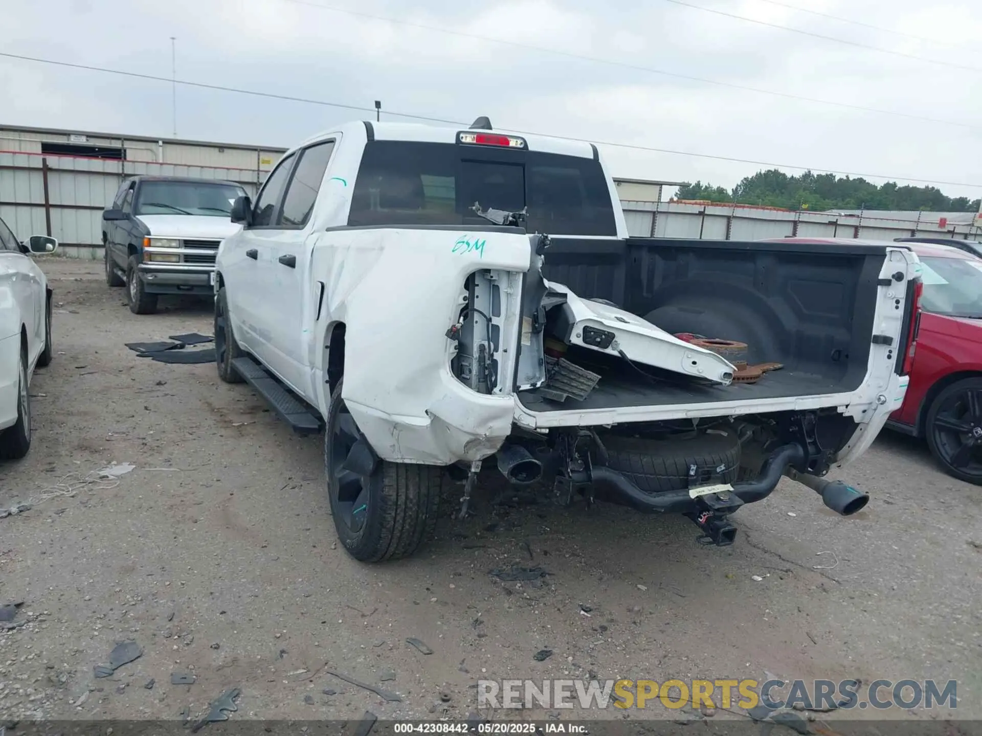3 Photograph of a damaged car 1C6SRFGT2RN145307 RAM 1500 2024