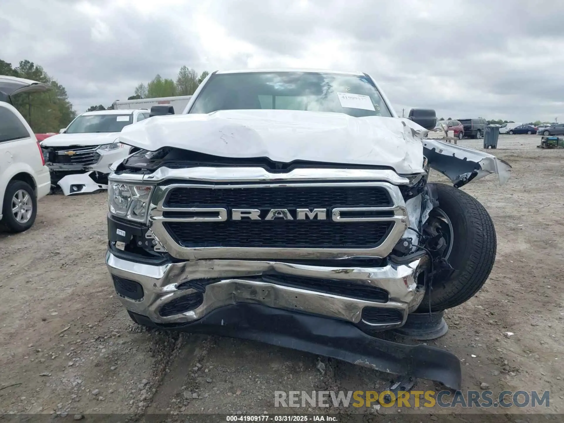 12 Photograph of a damaged car 1C6SRFGTXRN173260 RAM 1500 2024