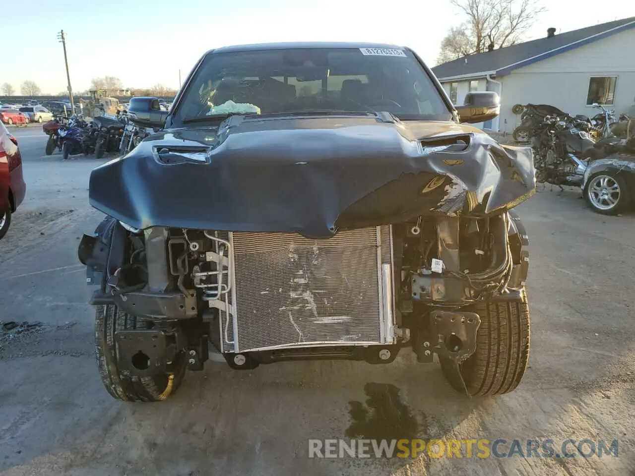 5 Photograph of a damaged car 1C6SRFHT0RN116015 RAM 1500 2024