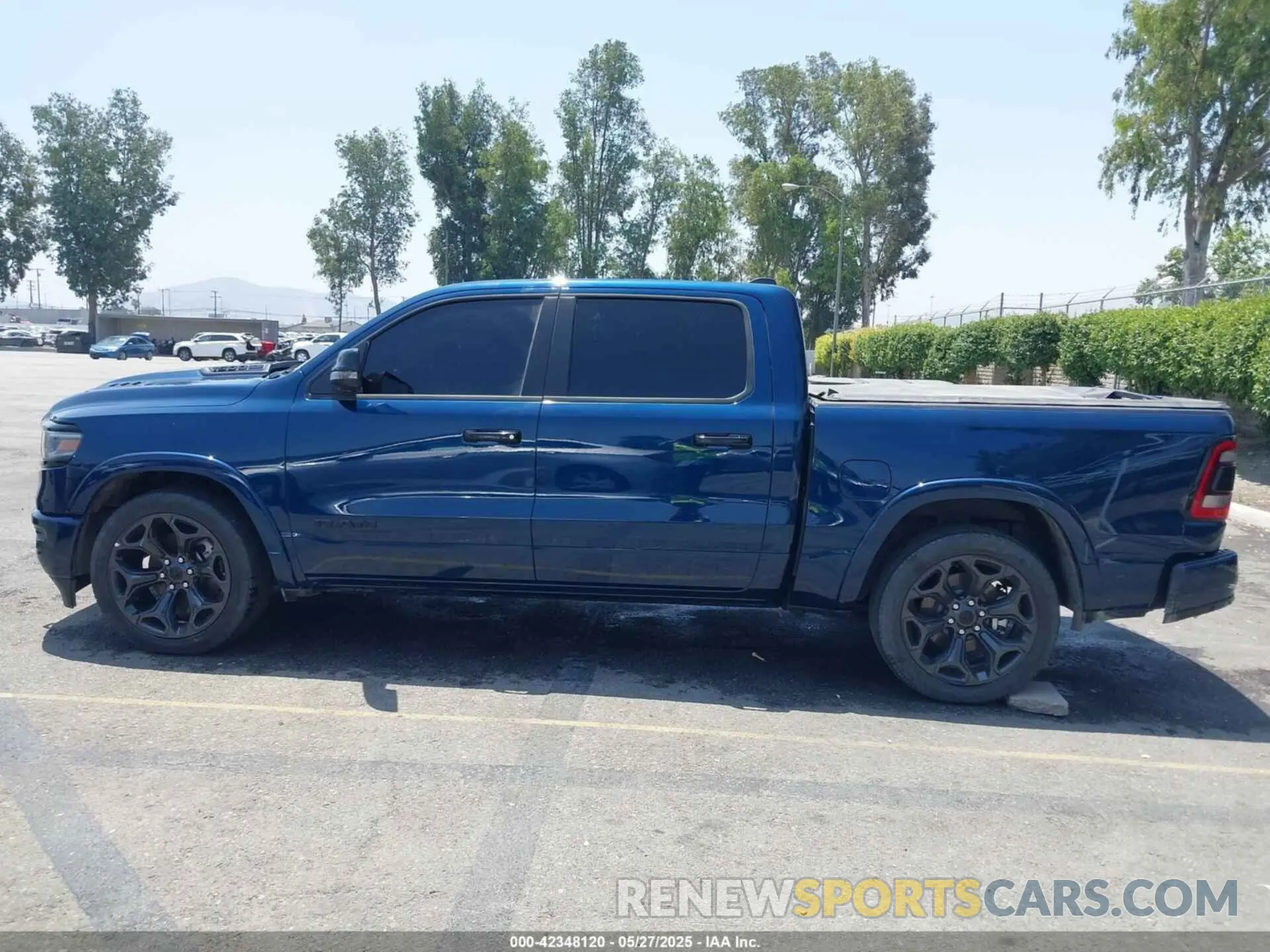 14 Photograph of a damaged car 1C6SRFHT0RN162816 RAM 1500 2024