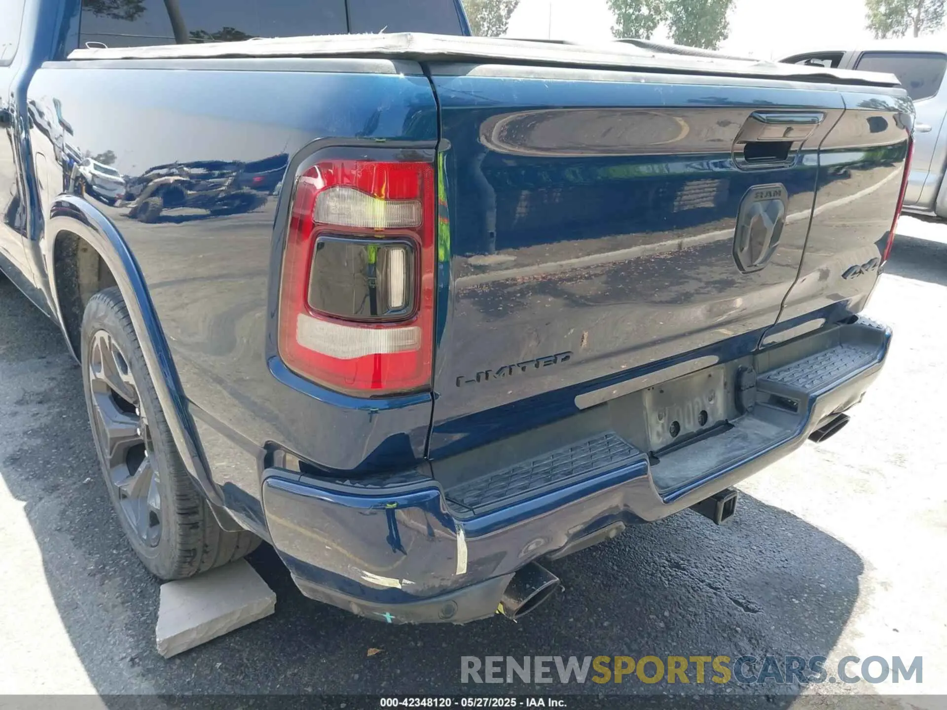 18 Photograph of a damaged car 1C6SRFHT0RN162816 RAM 1500 2024