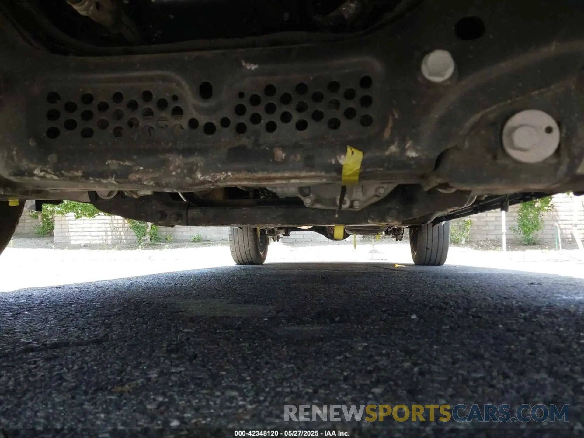 6 Photograph of a damaged car 1C6SRFHT0RN162816 RAM 1500 2024
