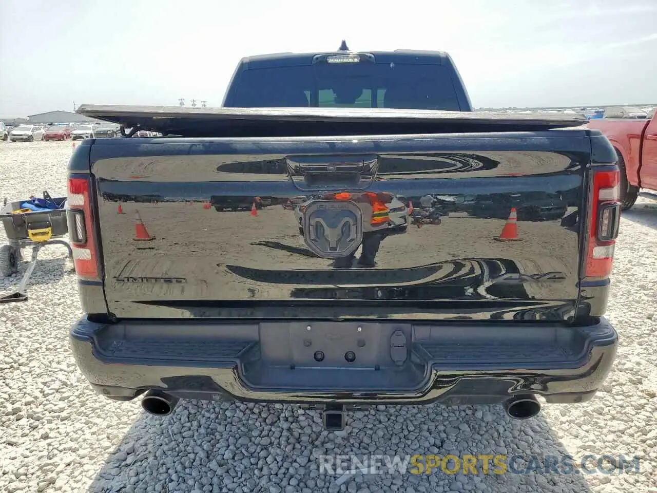6 Photograph of a damaged car 1C6SRFHT1RN121823 RAM 1500 2024