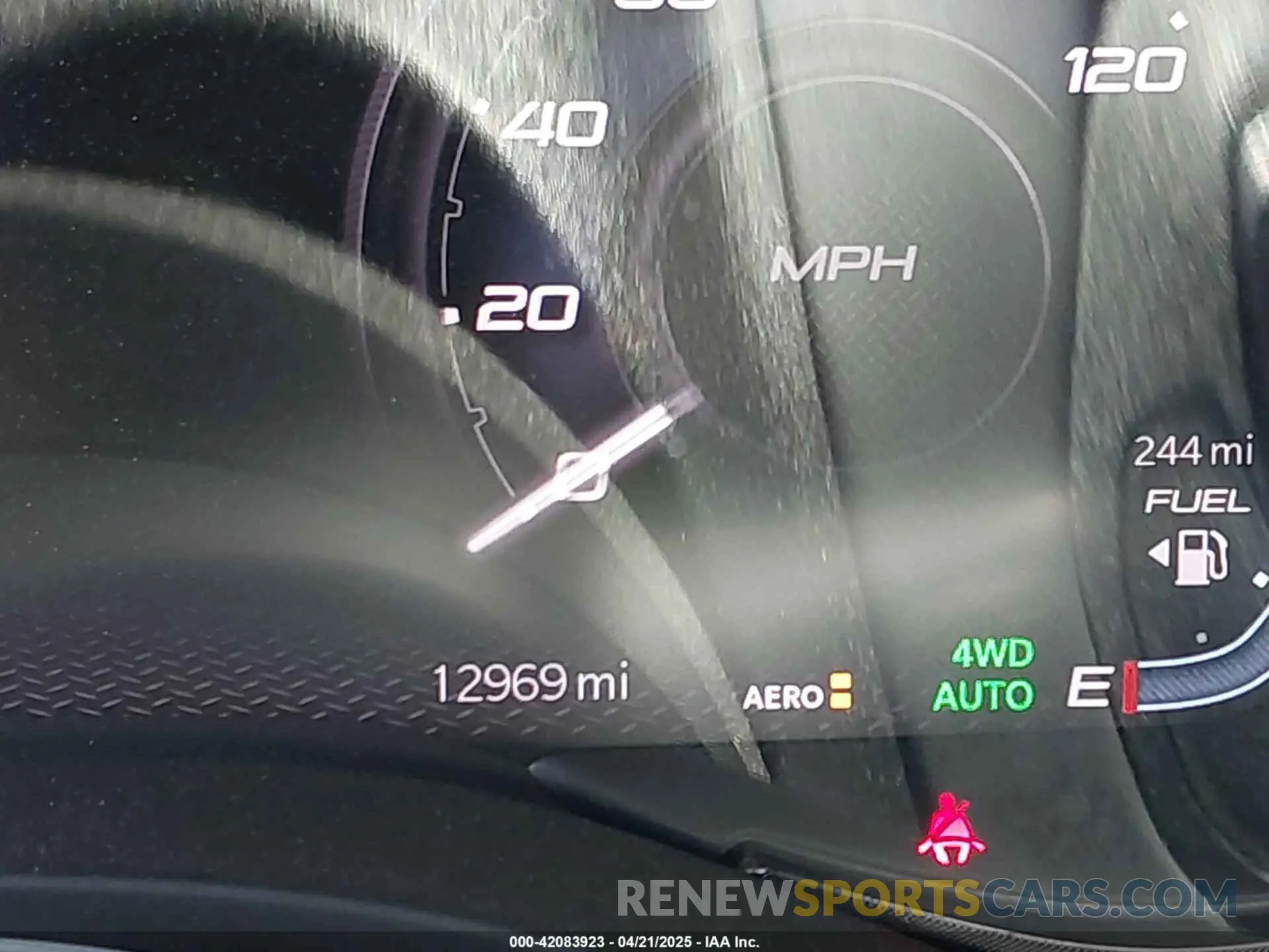 16 Photograph of a damaged car 1C6SRFHT1RN209318 RAM 1500 2024