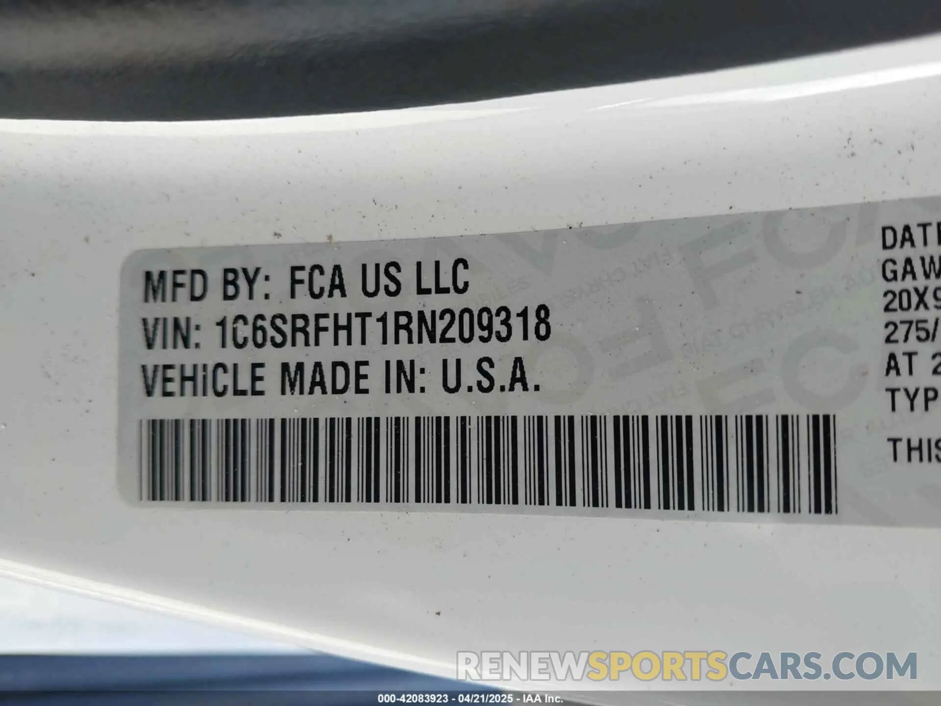 9 Photograph of a damaged car 1C6SRFHT1RN209318 RAM 1500 2024