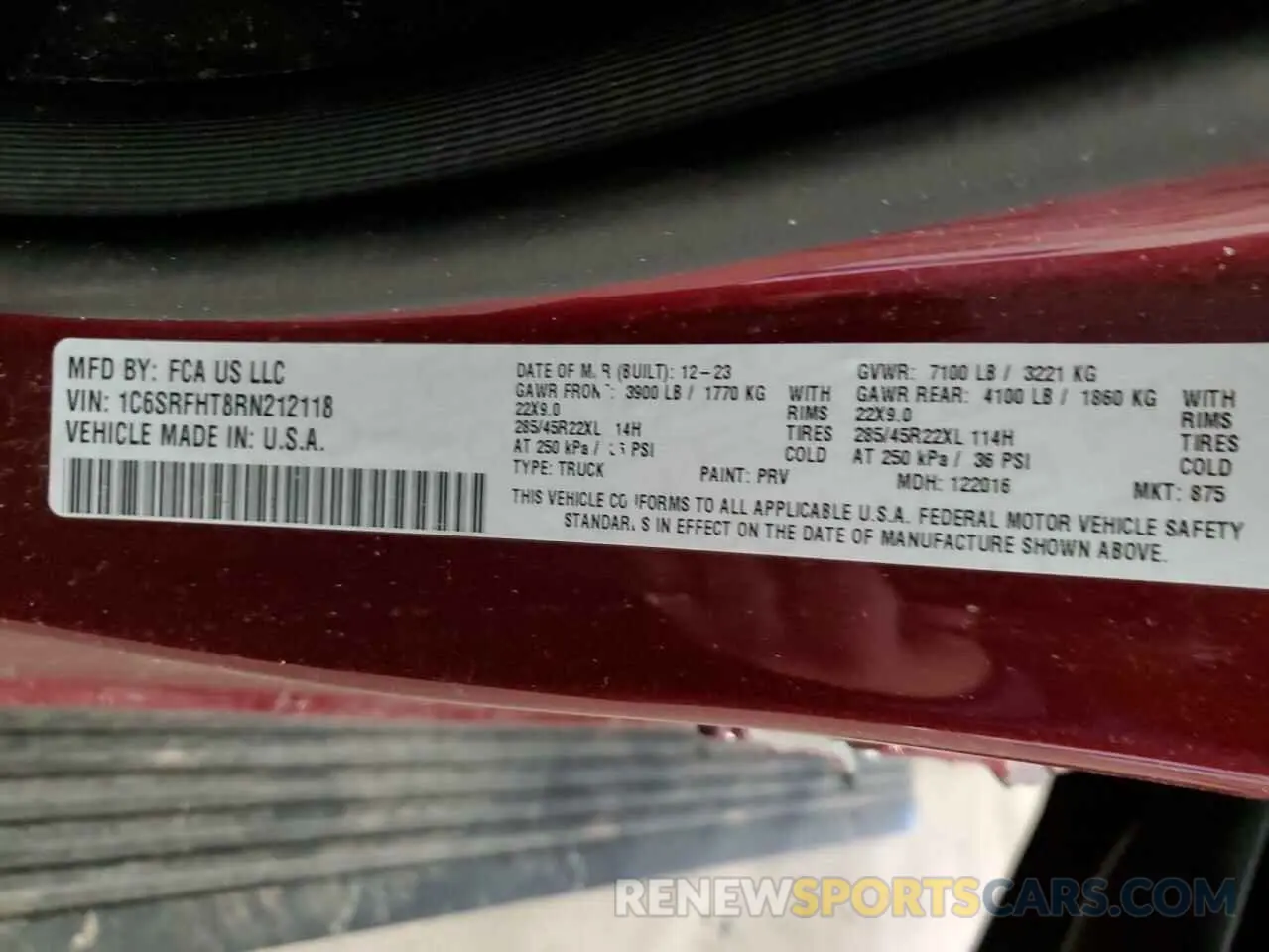 15 Photograph of a damaged car 1C6SRFHT8RN212118 RAM 1500 2024