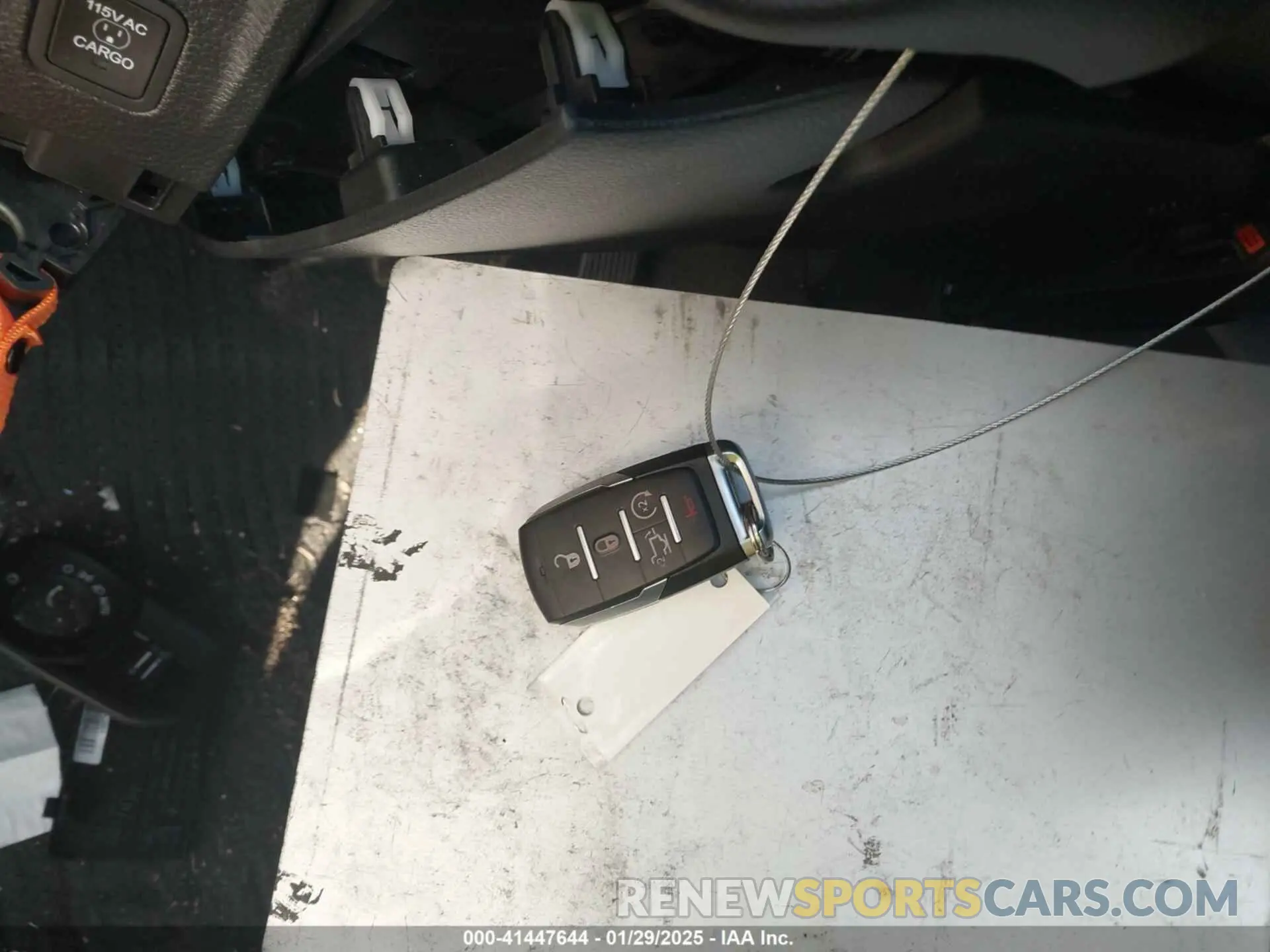 11 Photograph of a damaged car 1C6SRFJT1RN130838 RAM 1500 2024