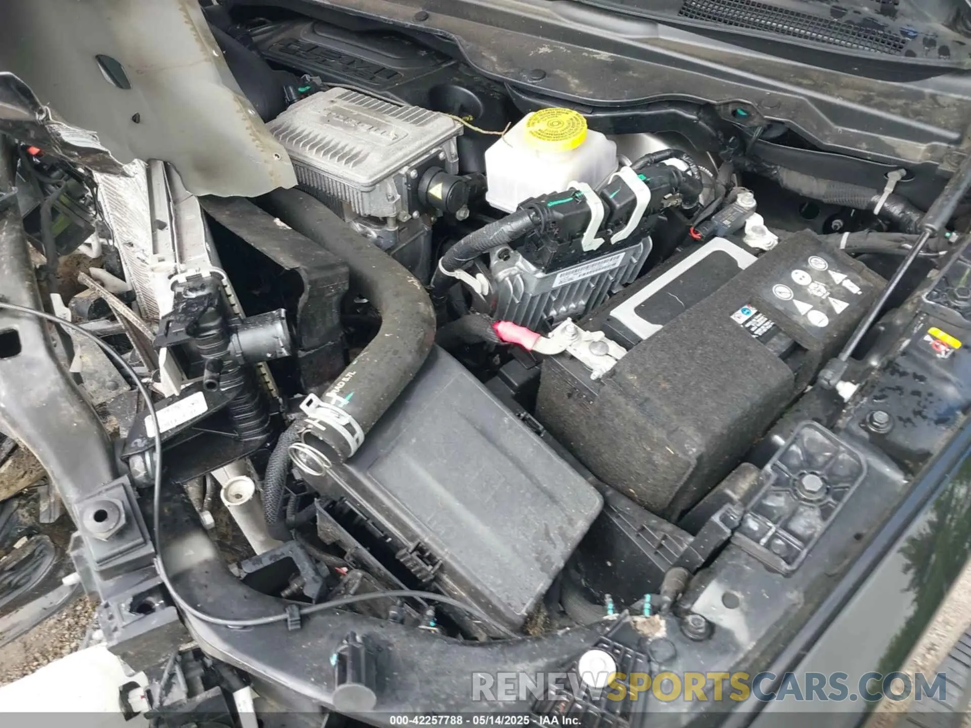 10 Photograph of a damaged car 1C6SRFJT2RN105561 RAM 1500 2024