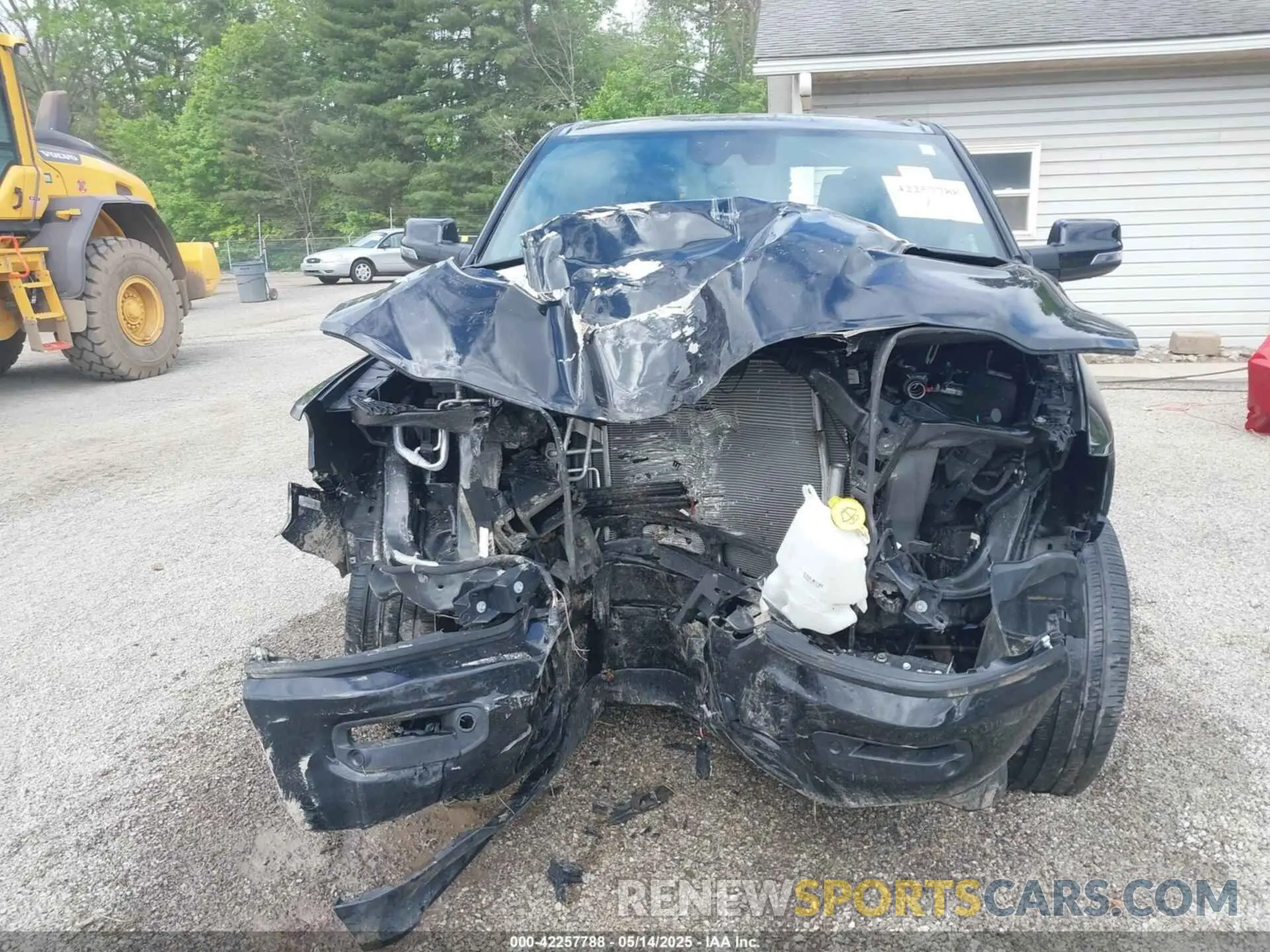 6 Photograph of a damaged car 1C6SRFJT2RN105561 RAM 1500 2024