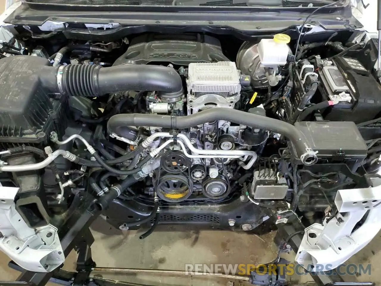 11 Photograph of a damaged car 1C6SRFJT2RN136325 RAM 1500 2024