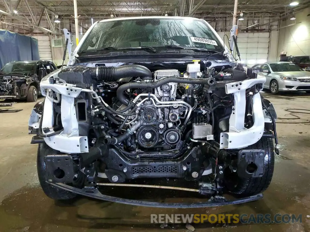 5 Photograph of a damaged car 1C6SRFJT2RN136325 RAM 1500 2024