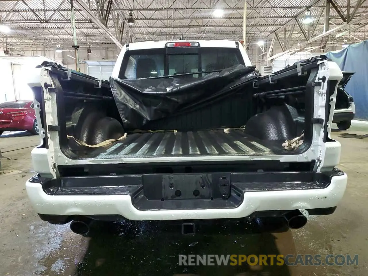 6 Photograph of a damaged car 1C6SRFJT2RN136325 RAM 1500 2024