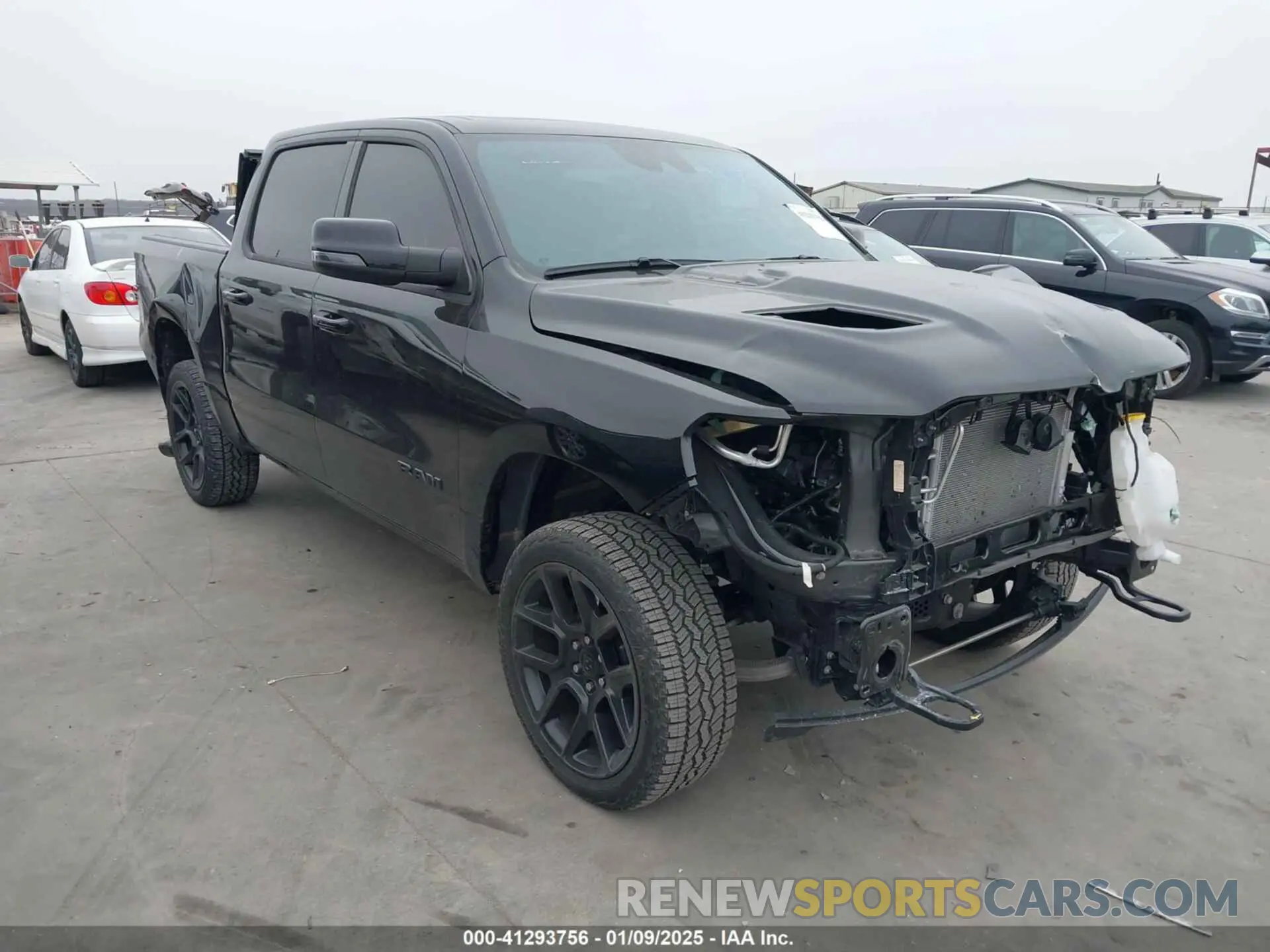 1 Photograph of a damaged car 1C6SRFJT2RN172032 RAM 1500 2024