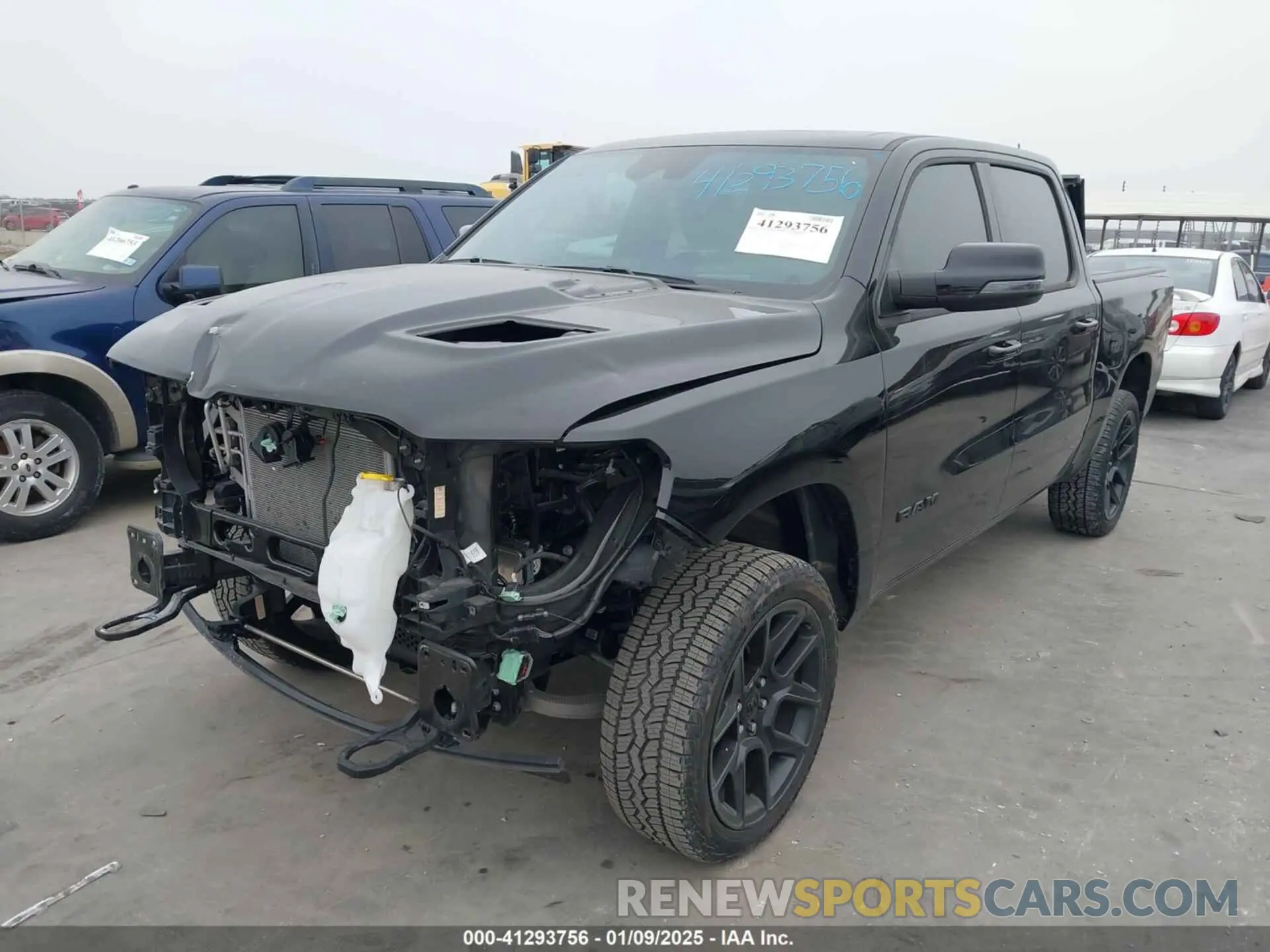 2 Photograph of a damaged car 1C6SRFJT2RN172032 RAM 1500 2024