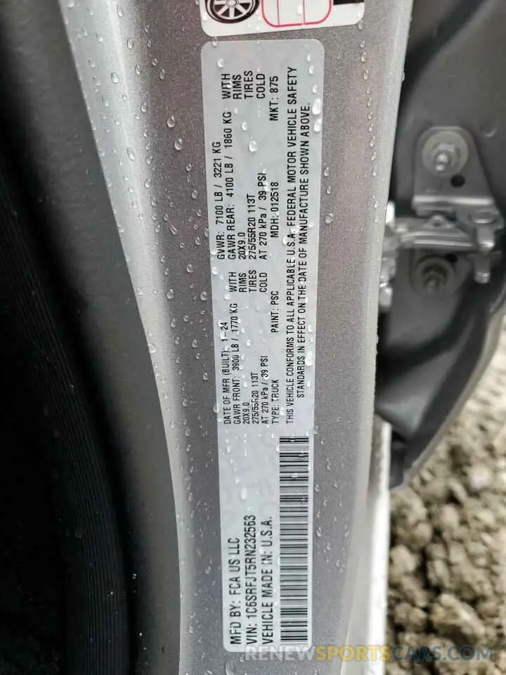 13 Photograph of a damaged car 1C6SRFJT5RN232563 RAM 1500 2024