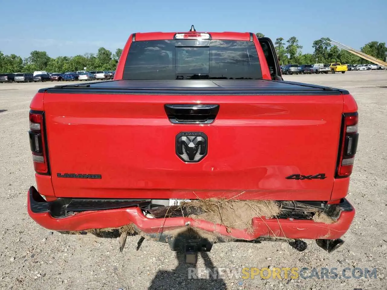 6 Photograph of a damaged car 1C6SRFJT6RN185477 RAM 1500 2024