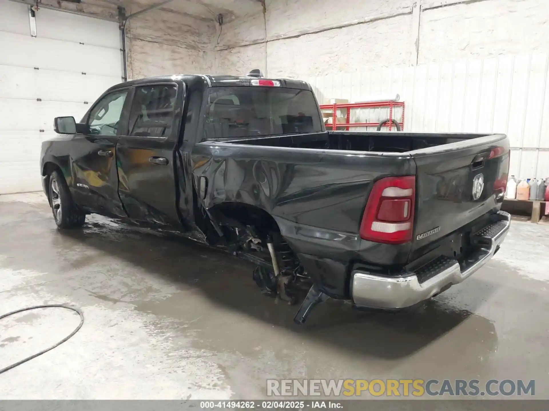 3 Photograph of a damaged car 1C6SRFJT7RN232760 RAM 1500 2024