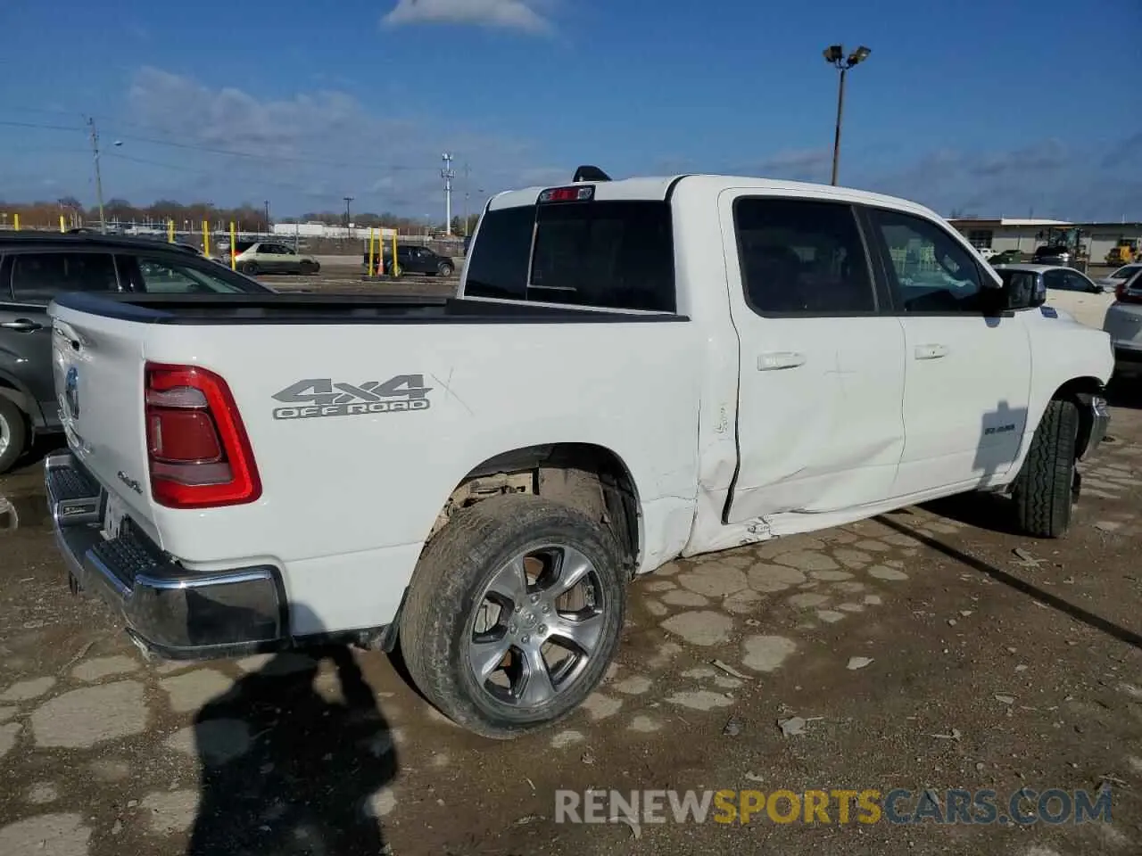3 Photograph of a damaged car 1C6SRFJT8RN146843 RAM 1500 2024