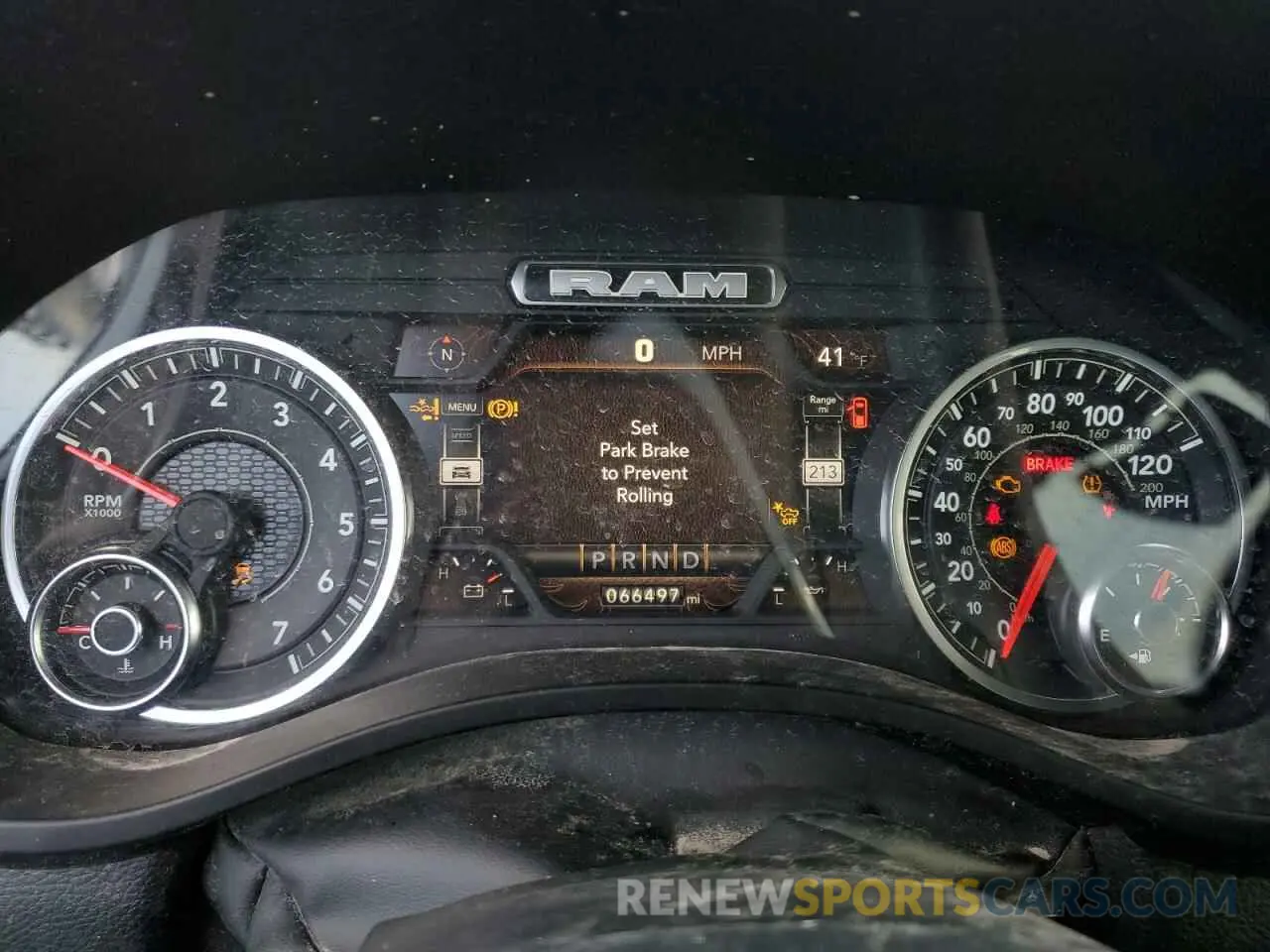 9 Photograph of a damaged car 1C6SRFJT8RN146843 RAM 1500 2024
