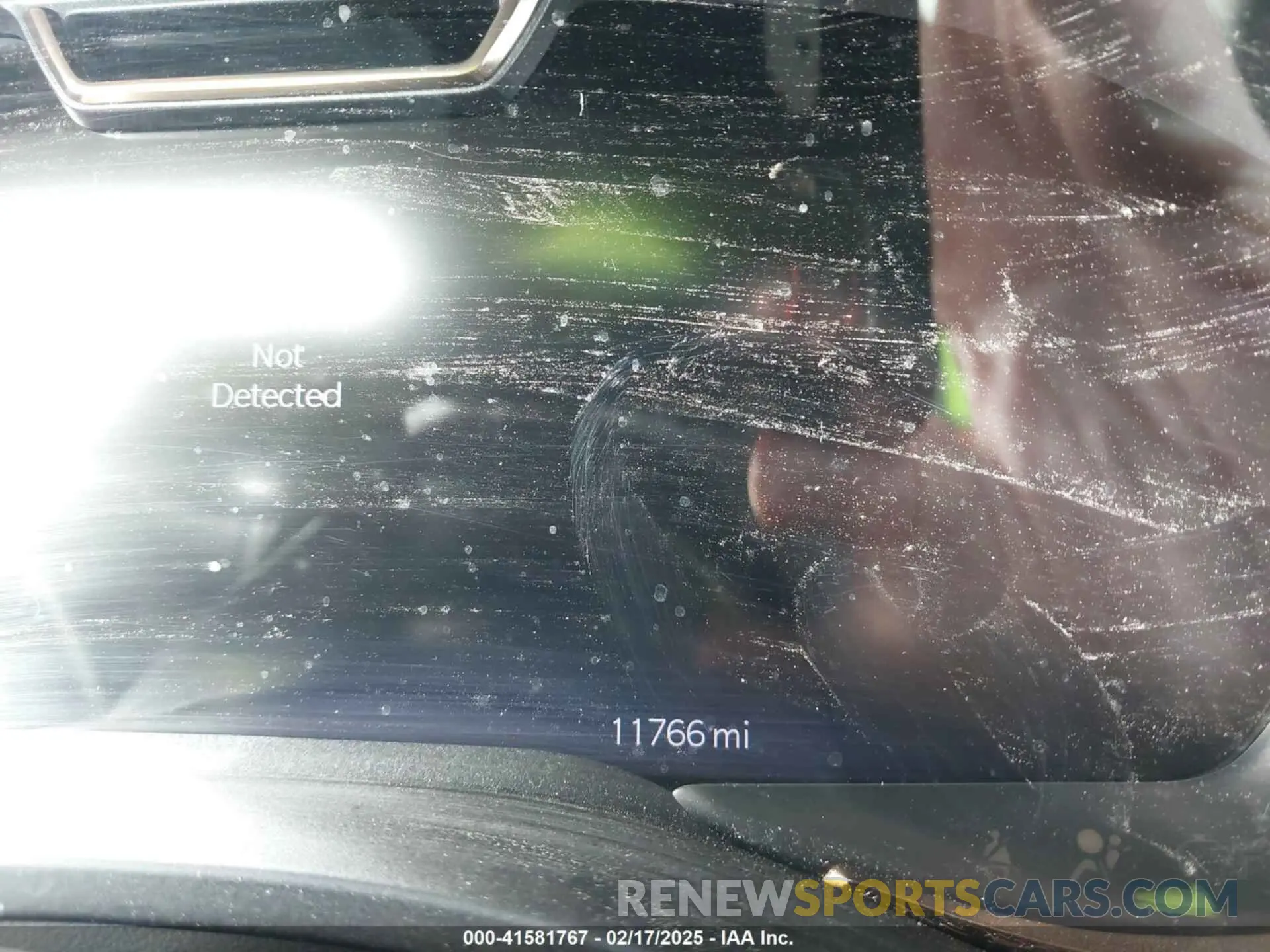 7 Photograph of a damaged car 1C6SRFKT6RN166930 RAM 1500 2024