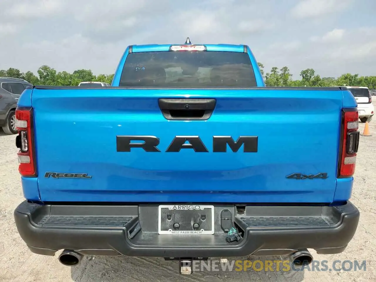 6 Photograph of a damaged car 1C6SRFLT2RN122227 RAM 1500 2024