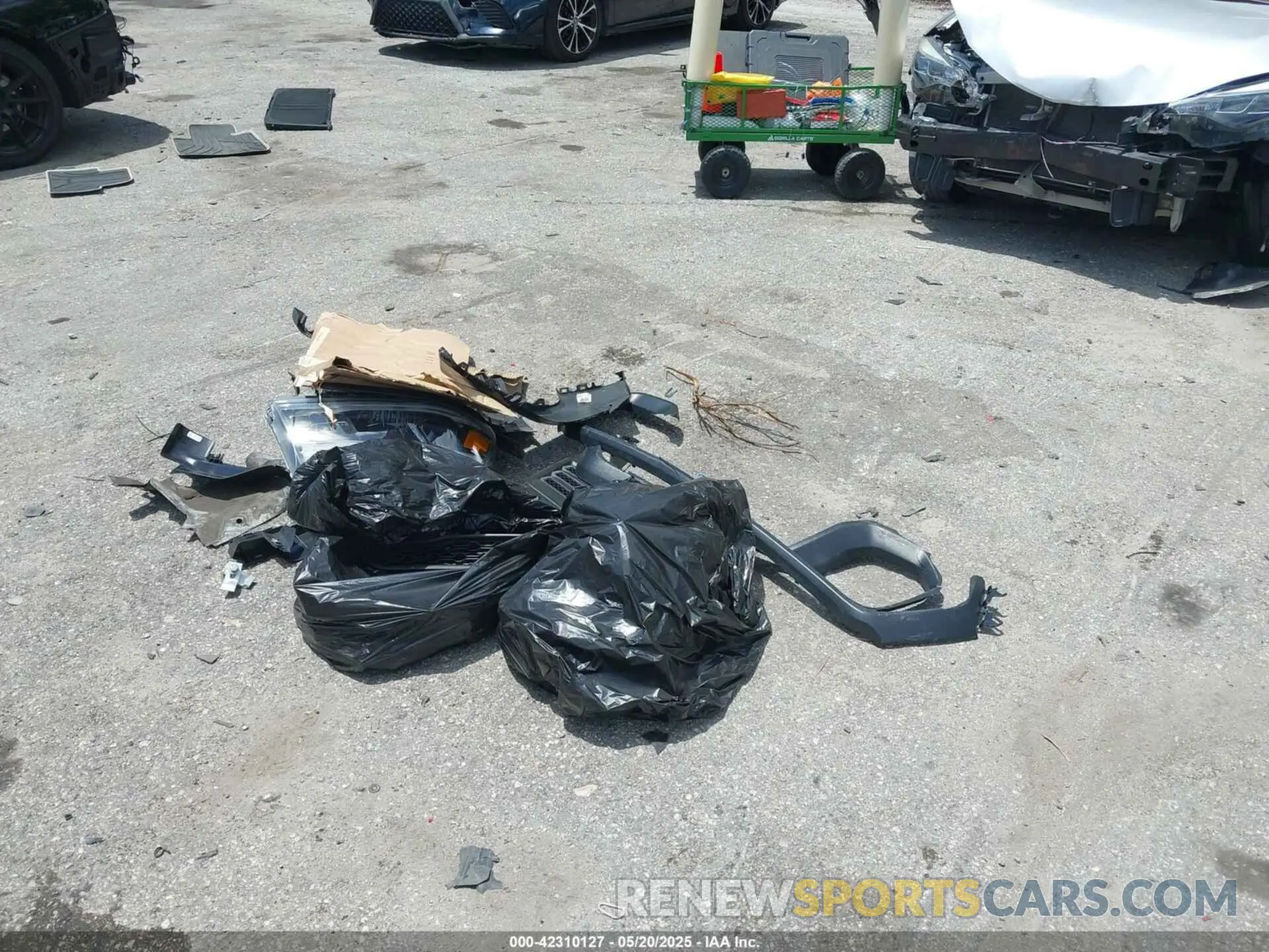 11 Photograph of a damaged car 1C6SRFLT3RN110362 RAM 1500 2024