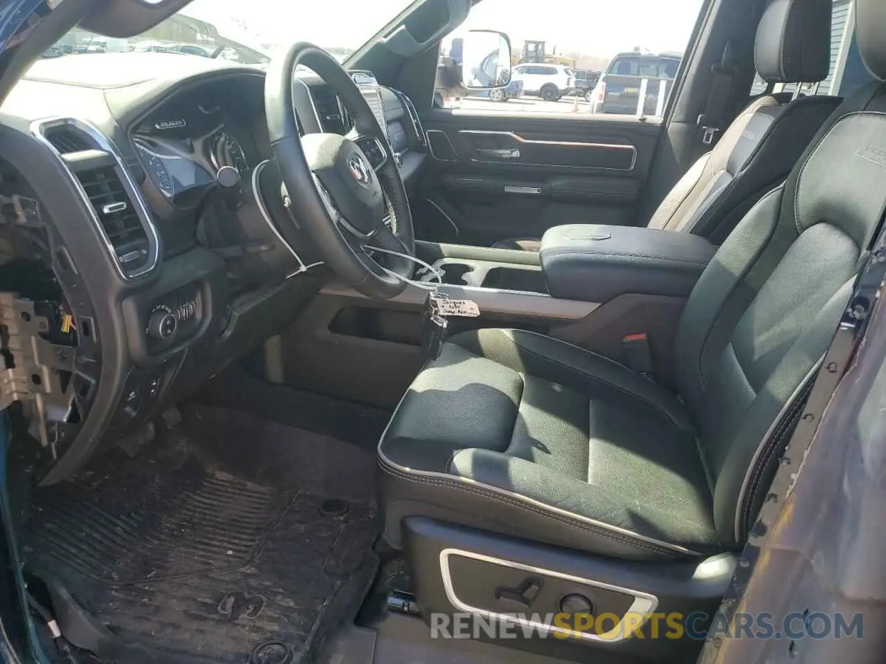 7 Photograph of a damaged car 1C6SRFRT5RN112864 RAM 1500 2024